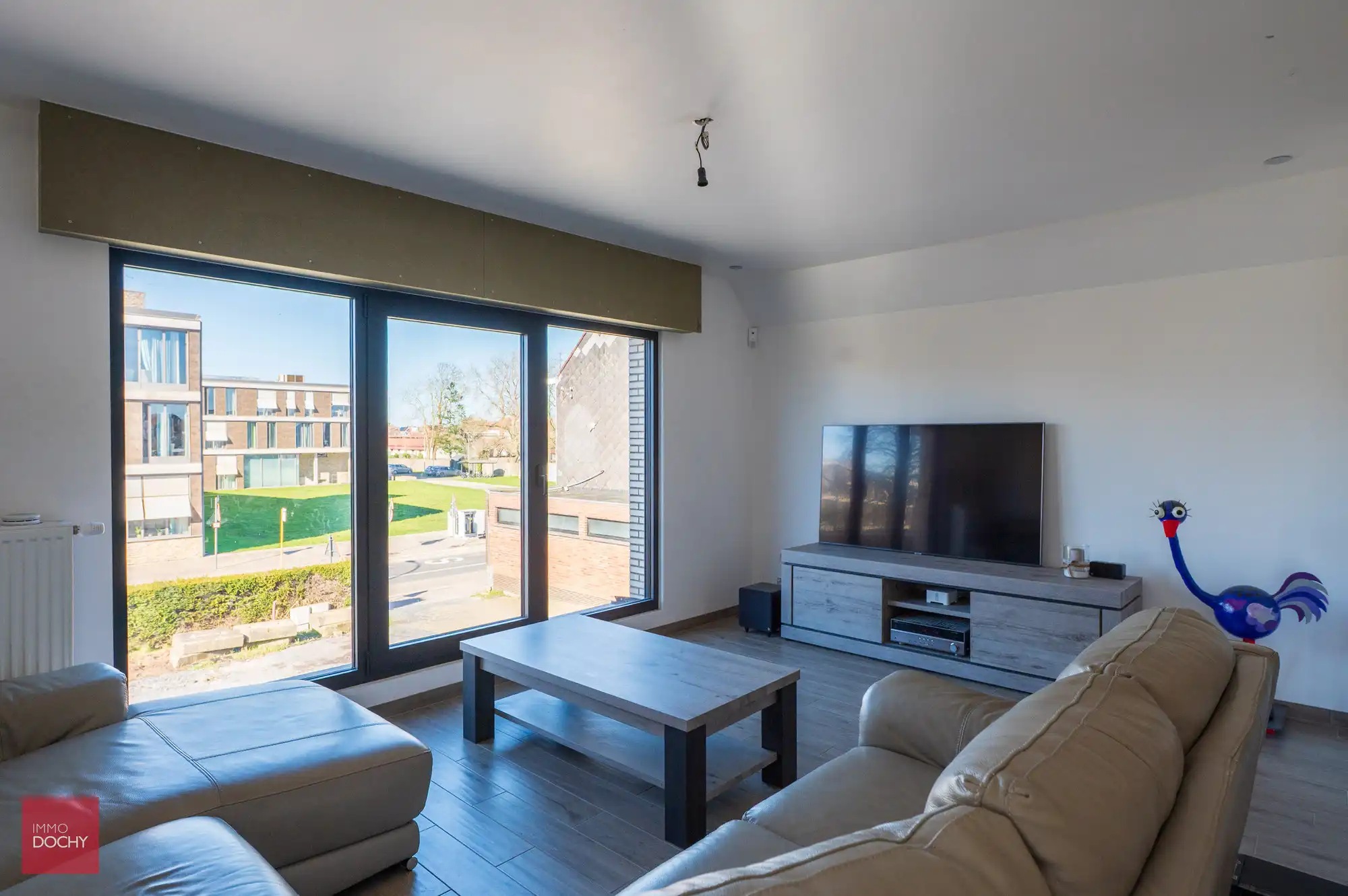 Commercieel gelegen vernieuwde villa met burelen, magazijn en woonst | Gauwelstraat foto 9