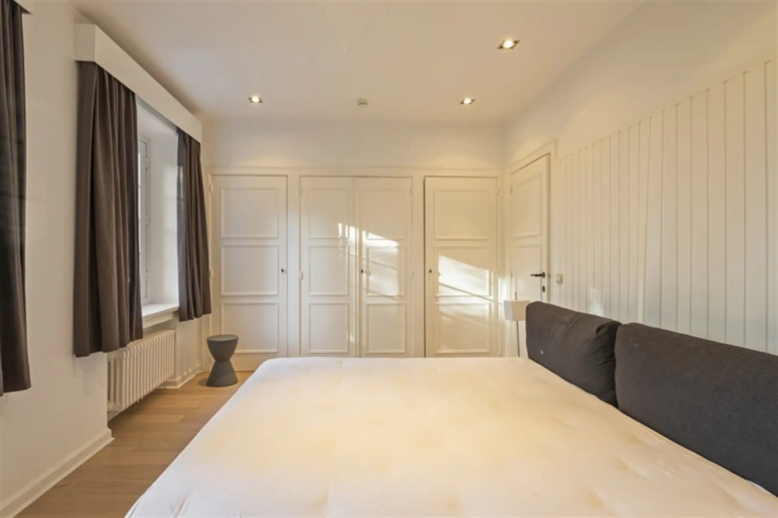 Waardevolle witte vastgoedparel  op 8.679 m² ! foto 22