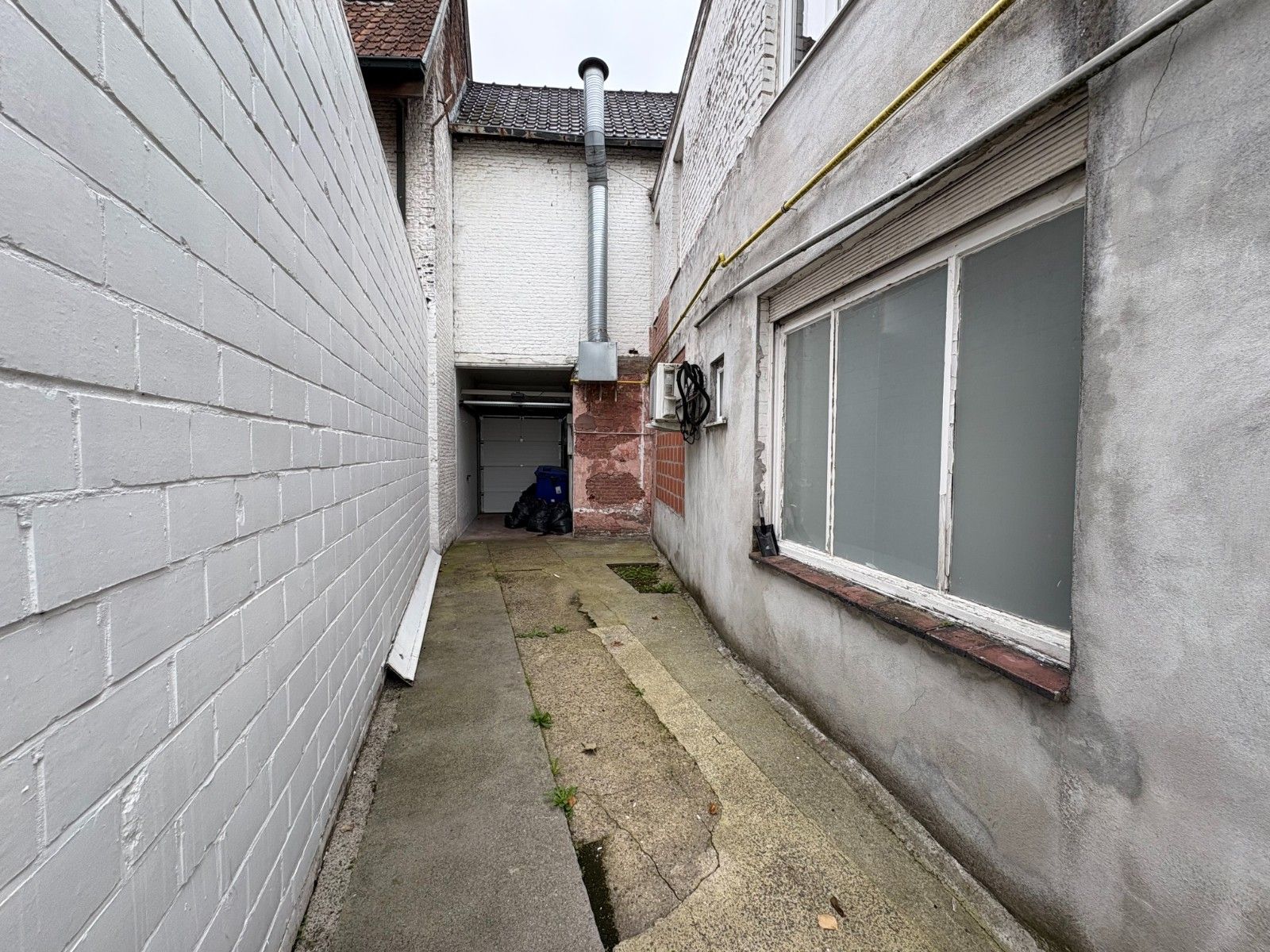 🏠 Vernieuwde gezinswoning met handelsgedeelte – renovatie 2022 foto 9