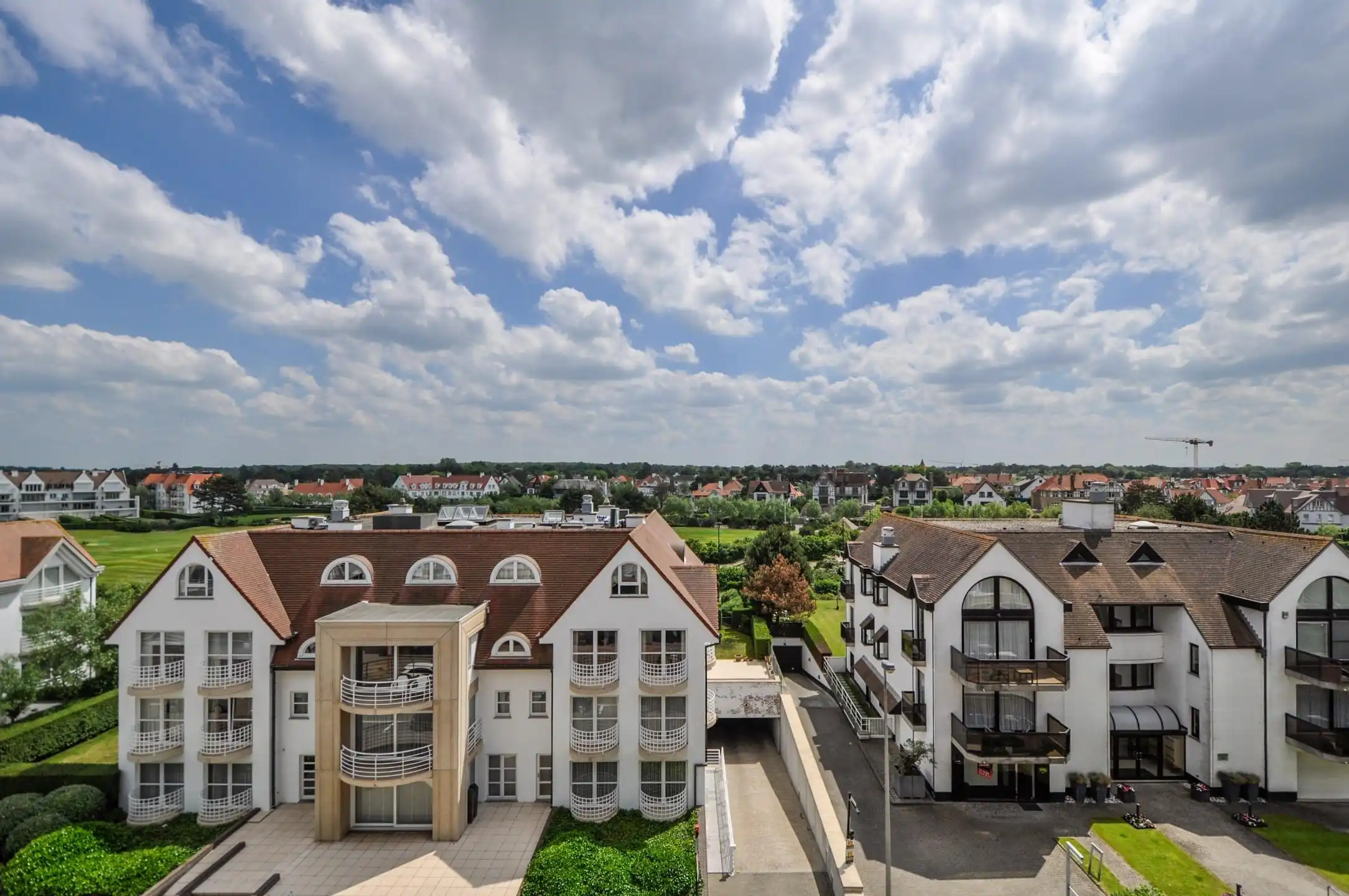 Subliem duplexappartement met panoramisch zicht -- Minigolf foto 7