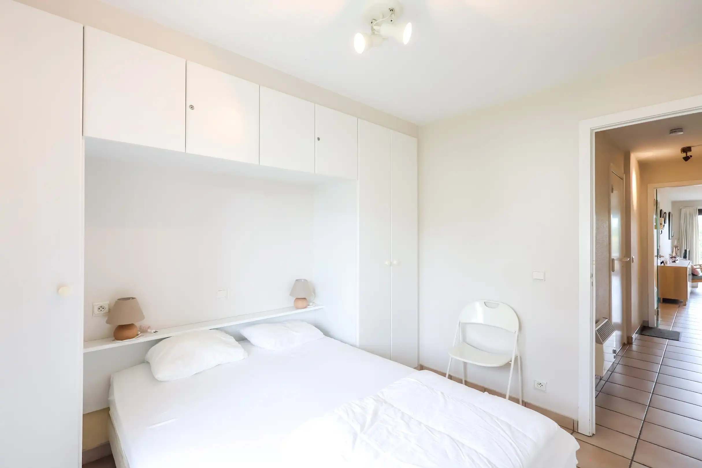 Instapklaar gelijkvloers appartement op wandelafstand van de Zeedijk en het strand! foto 16