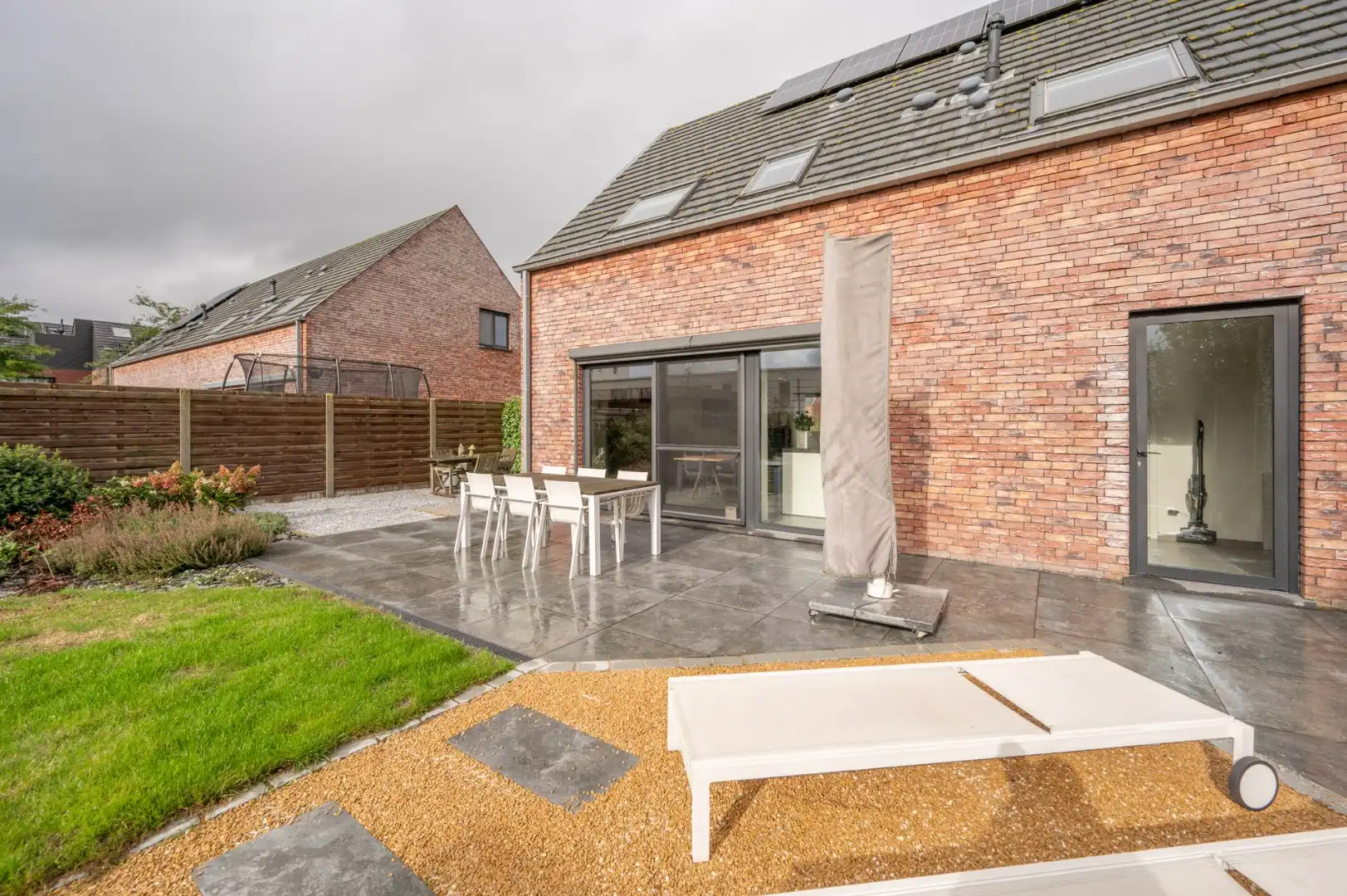 Instapklare en rustig gelegen woning met 3 slaapkamers foto 23