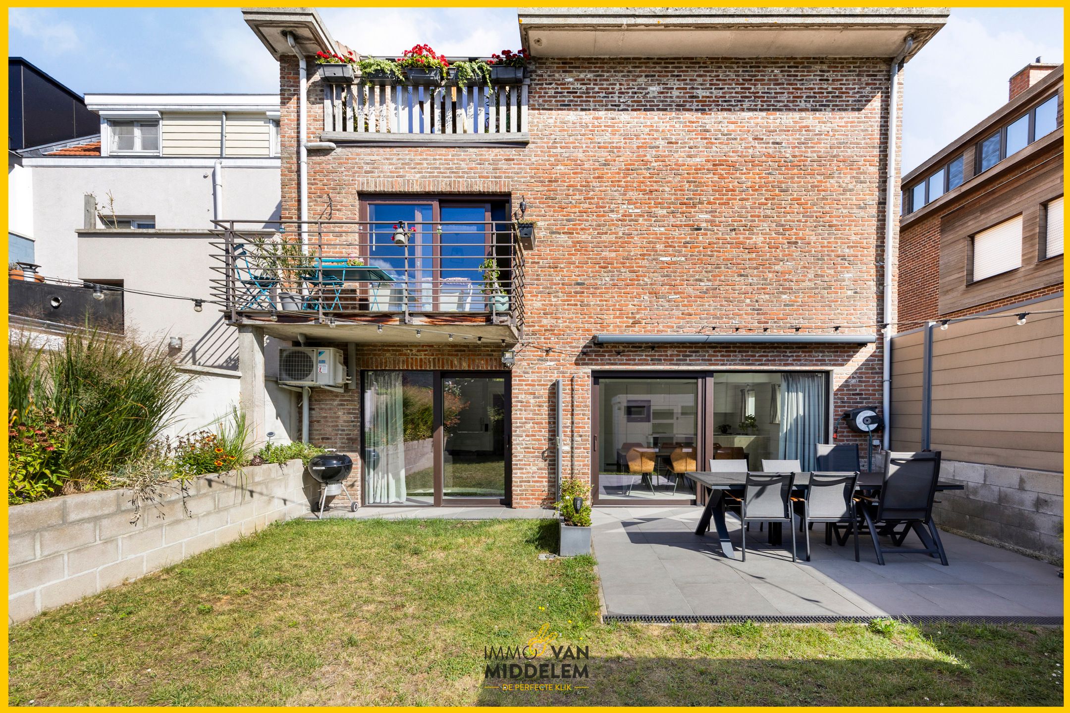 INSTAPKLAAR GELIJKVLOERS 2-KAMERAPPARTEMENT MET TUIN foto 12
