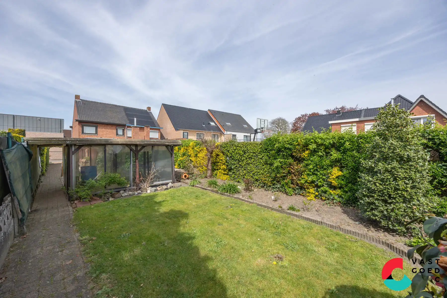 Te renoveren gezinswoning in het centrum van Hamont-Achel foto 29