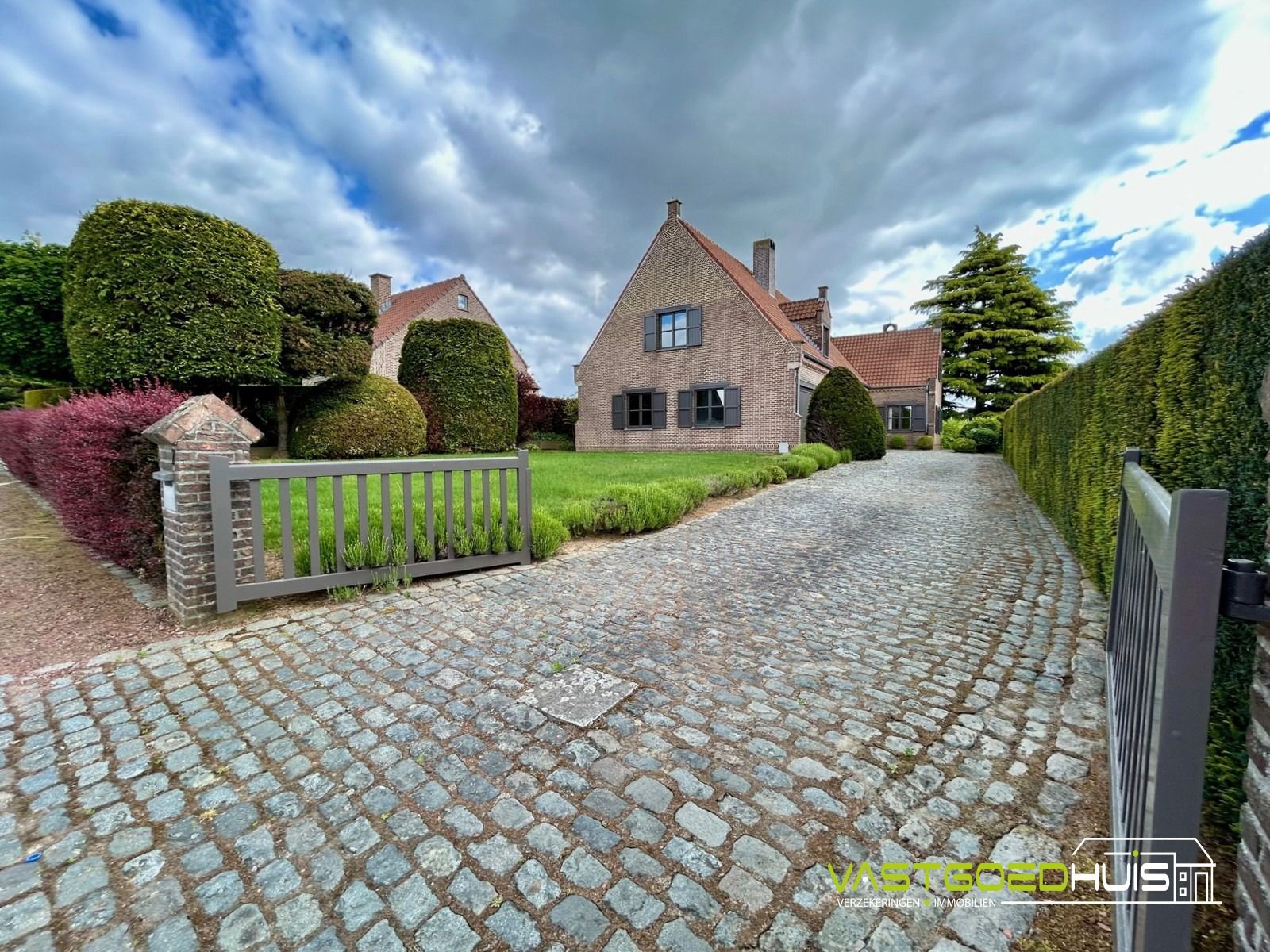 ()=>{if(producerUpdateValueVersion(node),producerAccessed(node),node.value===ERRORED)throw node.error;return node.value} Karmelietenstraat 7 - 9400 Voorde