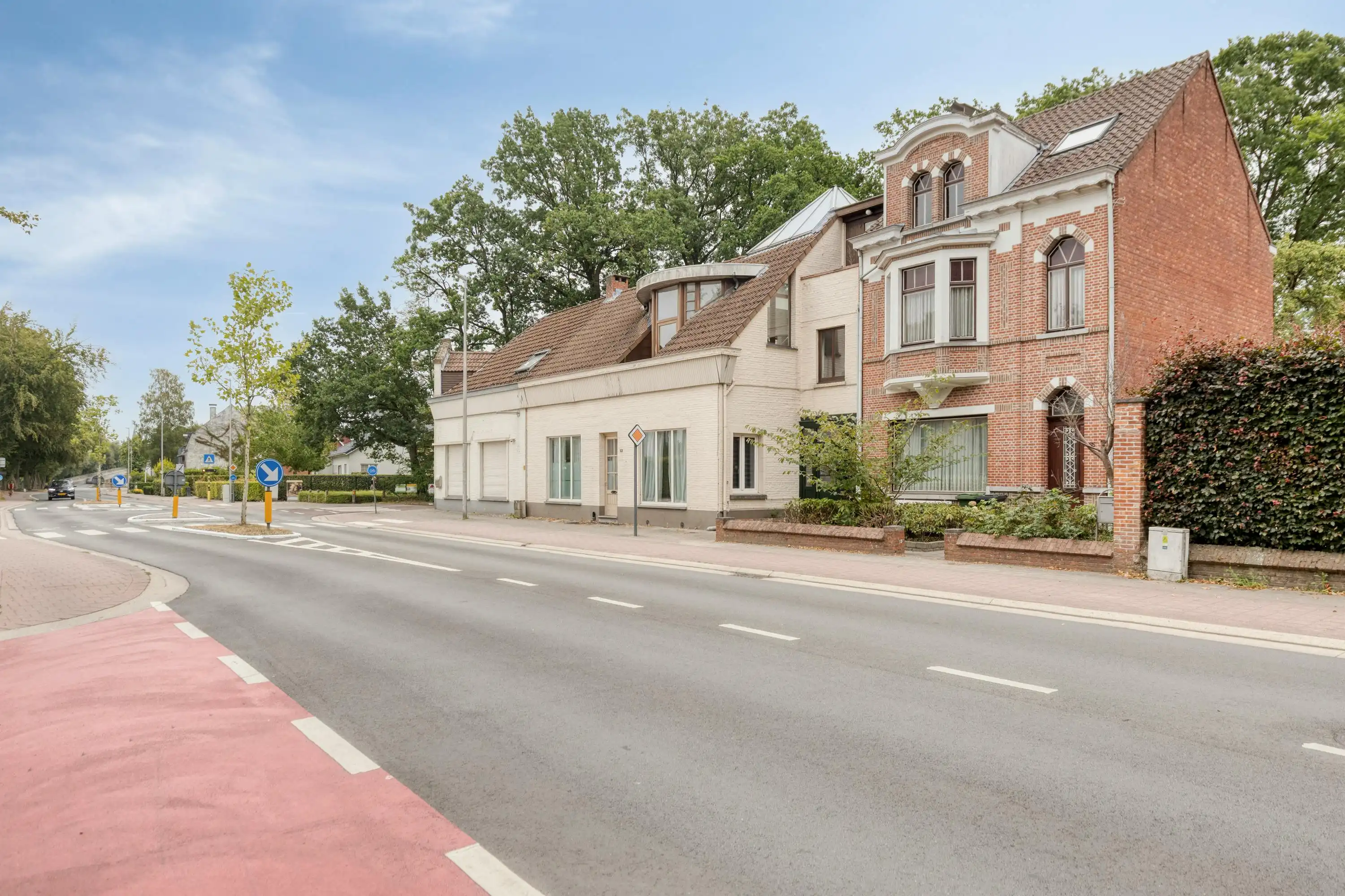 Woning te koop met ruime polyvalente ruimte te Essen-Heikant foto 19