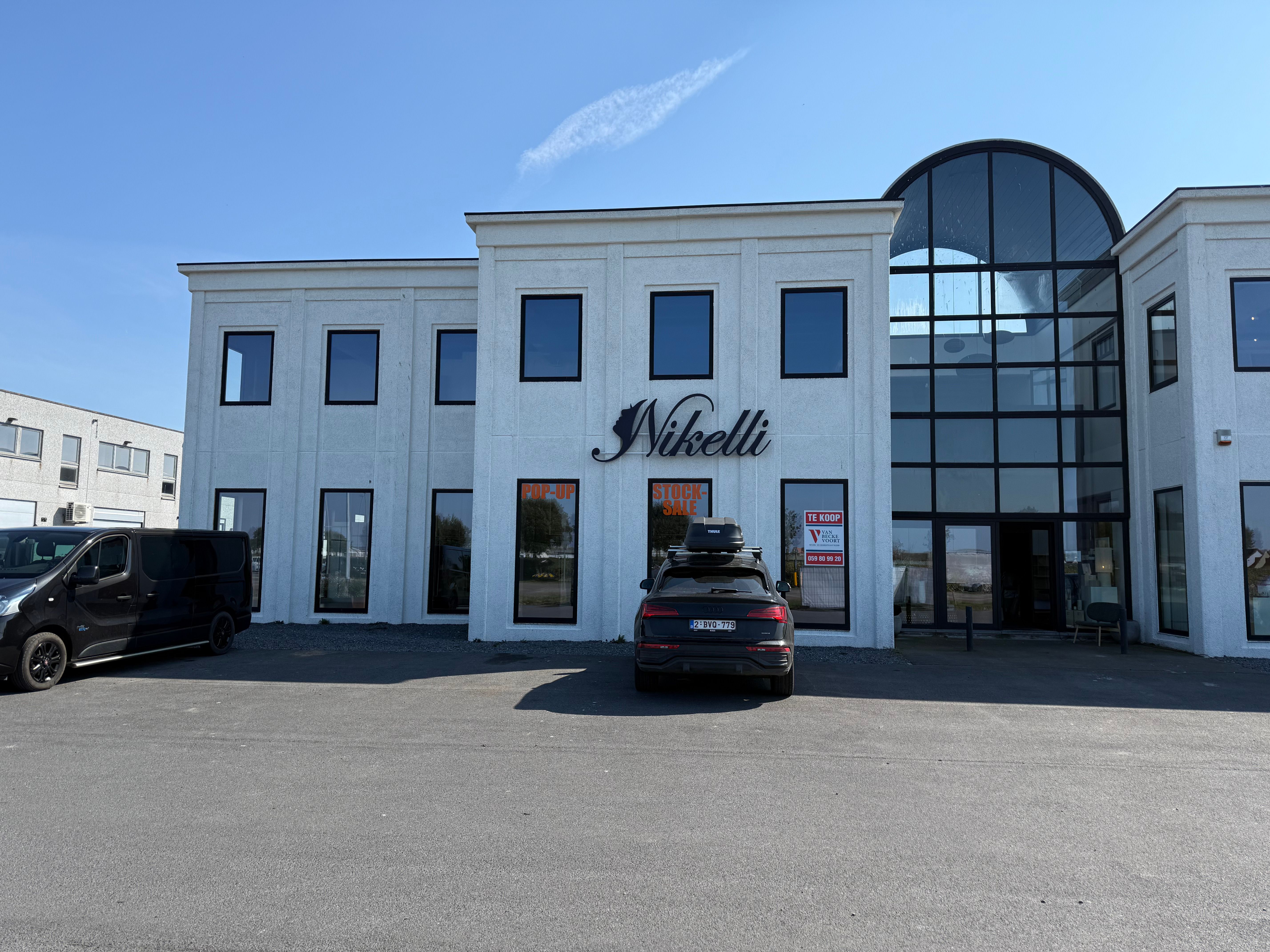 Instapklaar handelspand 428m² met 14 staanplaatsen foto 11