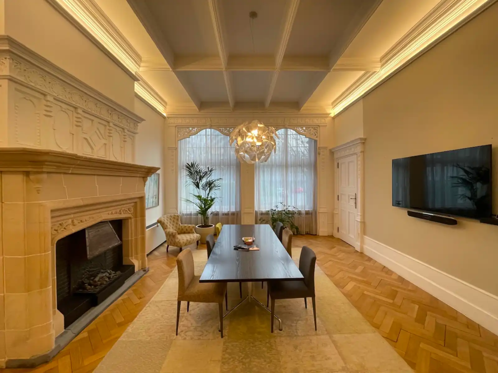 Herenhuis-stijl kantoor te huur nabij Leuven Station foto 11