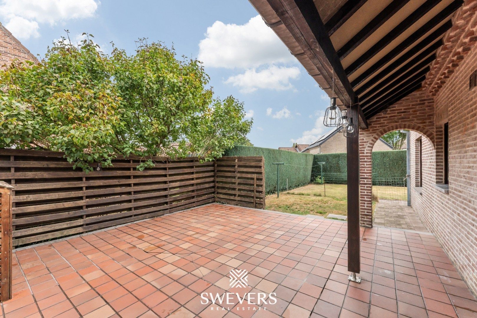 Instapklare gezinswoning met 5 slaapkamers en zonnige tuin te Genk foto 27