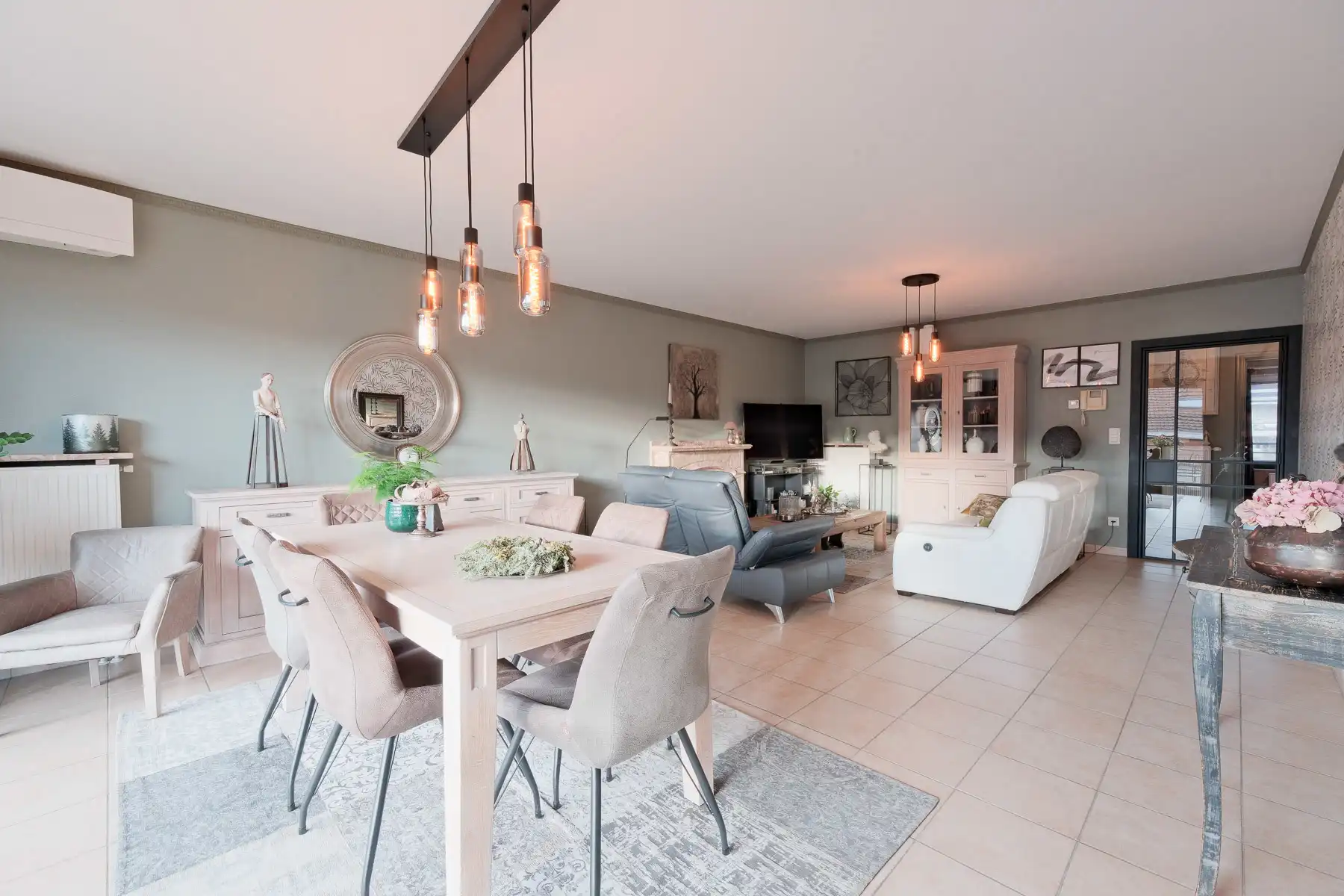 Appartement te koop foto 8