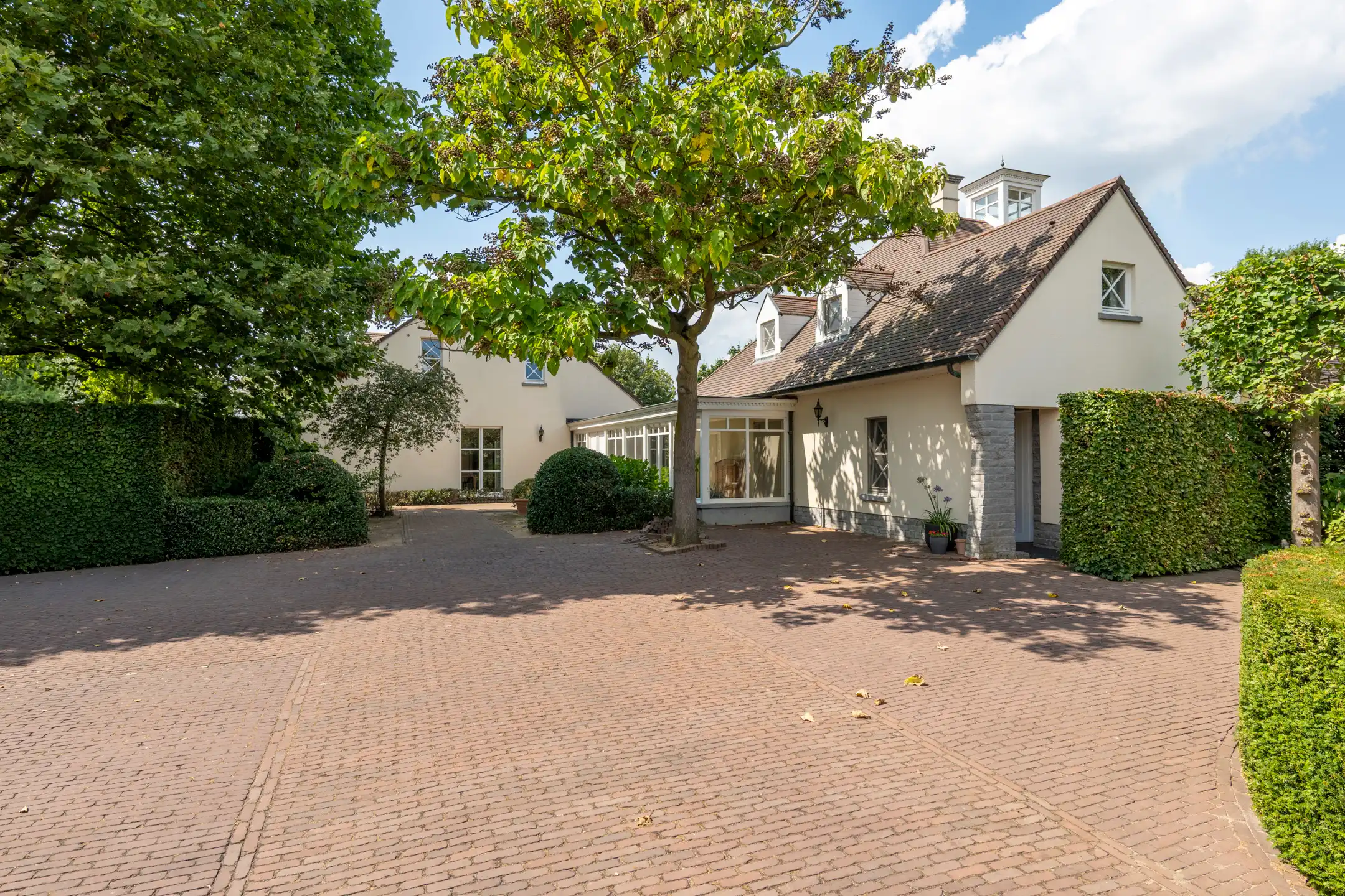 Uniek landgoed op ca. 1,78ha met paardenaccommodatie foto 2