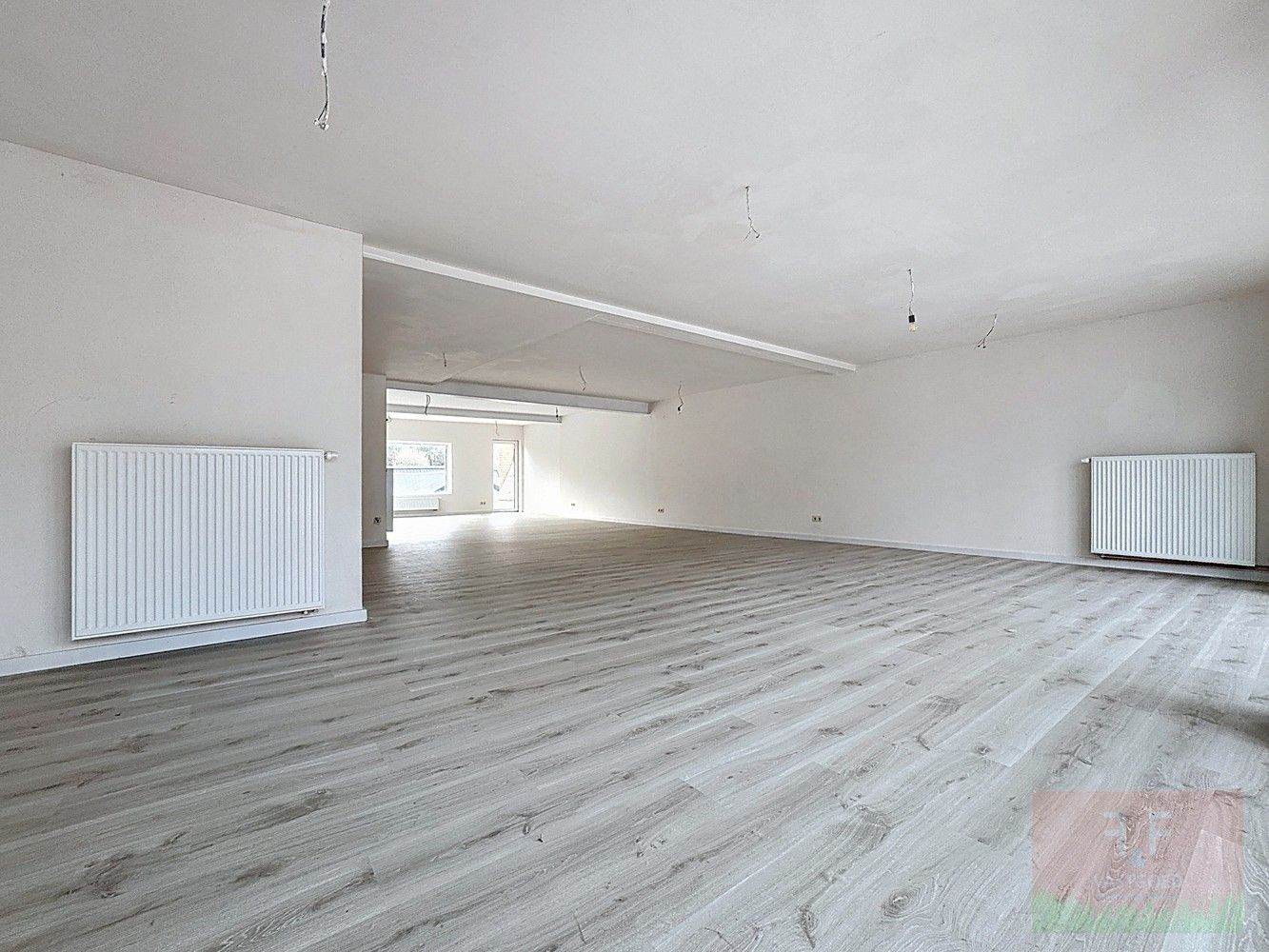 Handelspand met ruime duplex loft en grote Zuidgerichte tuin foto 3