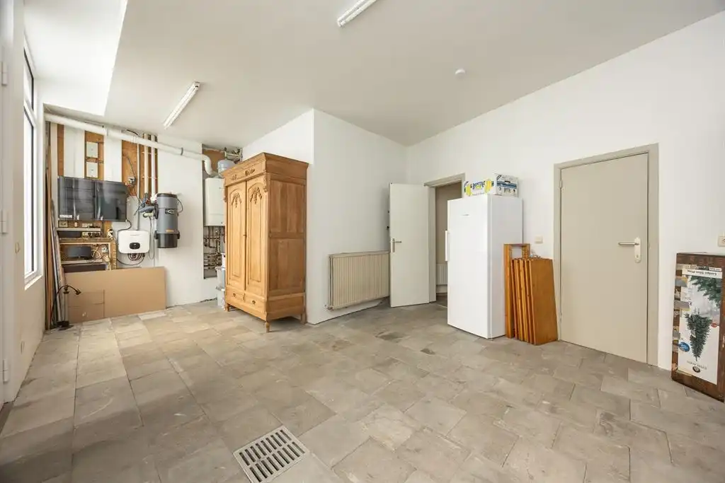 Unieke woning met eclectische gevels en dakterras foto 27