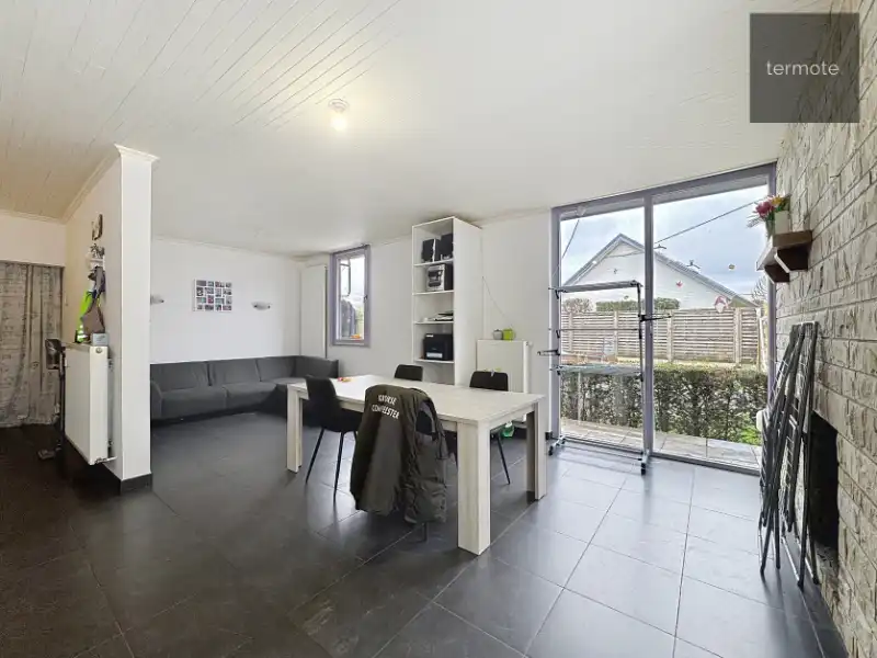 magazijn + woning foto 4