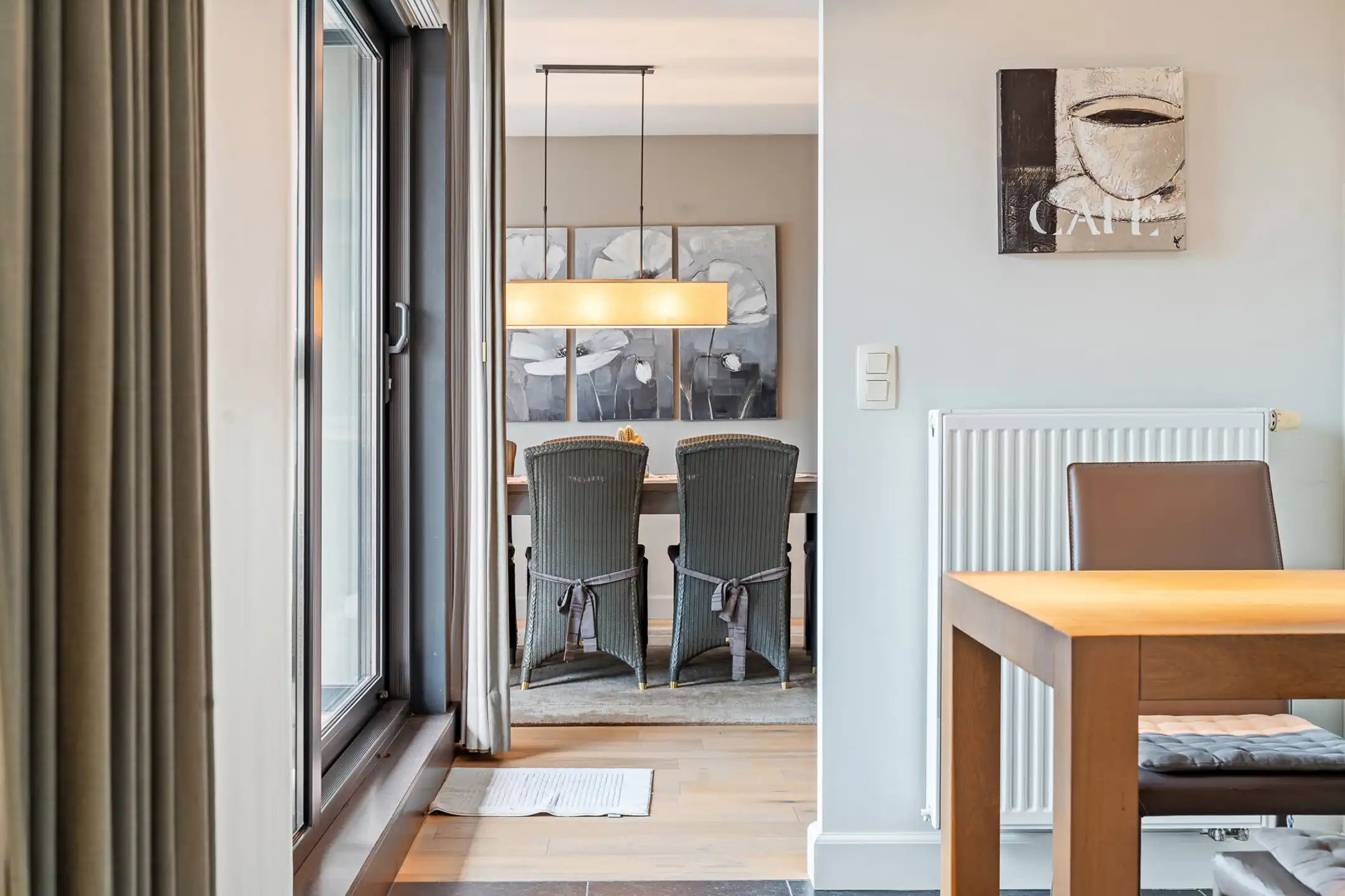 Luxe appartement van ca. 150m² met 3 slpk, 2 badk en garage. foto 10