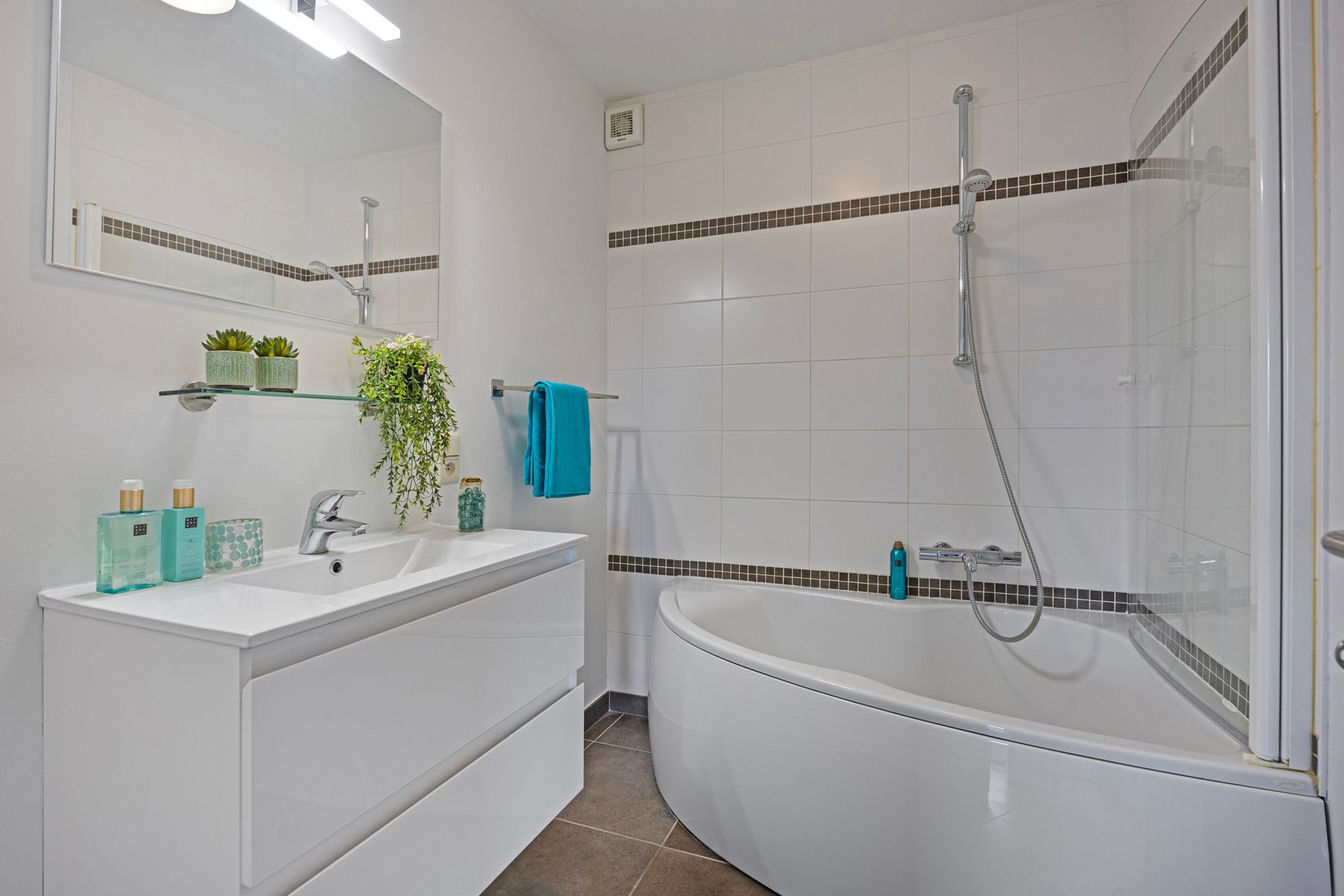 Instapklaar zuidgericht appartement op toplocatie te Ninove foto 13