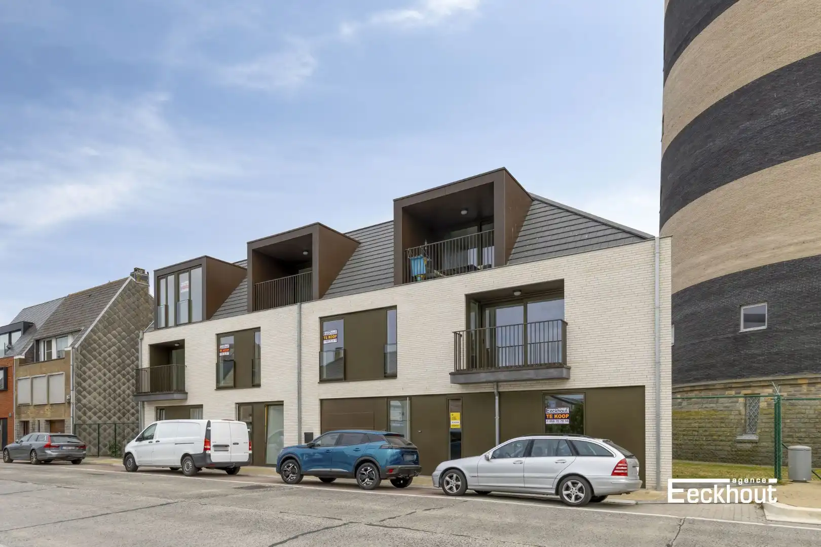 Nieuwbouwappartement met terras nabij alle voorzieningen te Bredene-Dorp! foto 11