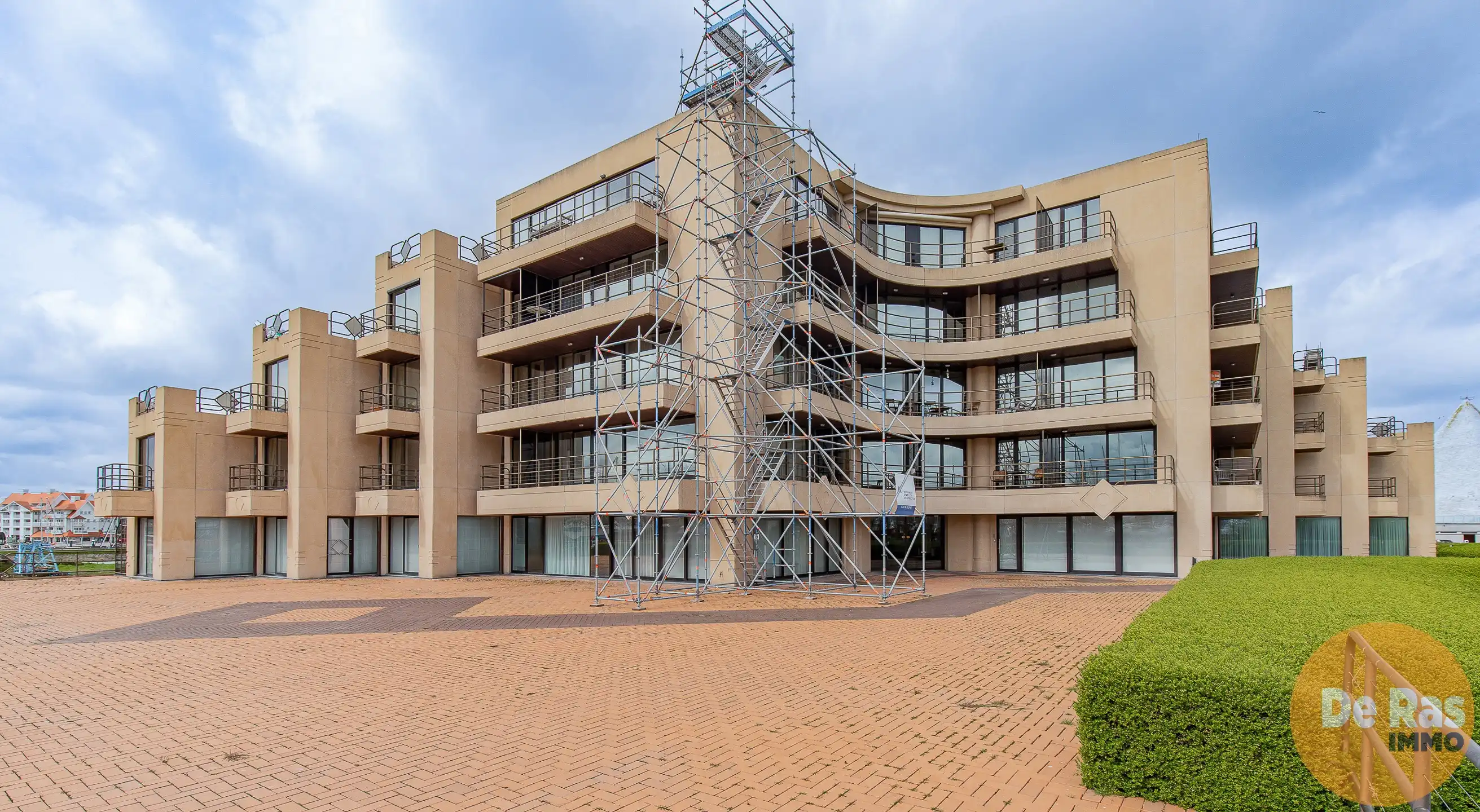 NIEUWPOORT – Ruim appartement op toplocatie aan de haven foto 19