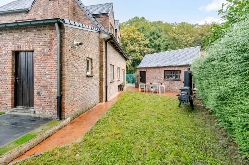 Opgeknapte karaktervolle instapklare woning OB - topligging! foto 19