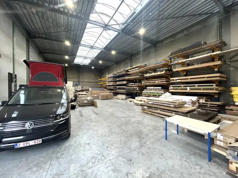 Goed gelegen nieuwbouw magazijn van 438 m² met 4 parkeerplaatsen foto 6