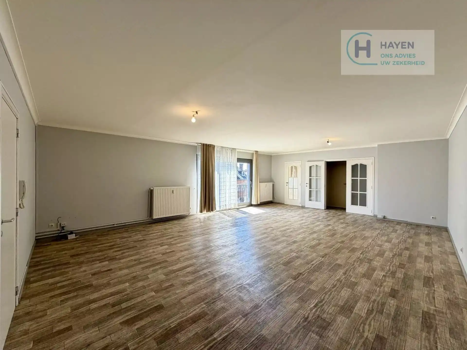 Ruim appartement met 3 slaapkamers te huur in Borgloon (2e verdieping) foto 4