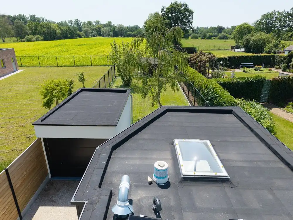 Prachtig vernieuwde bungalow te Schriek foto 29