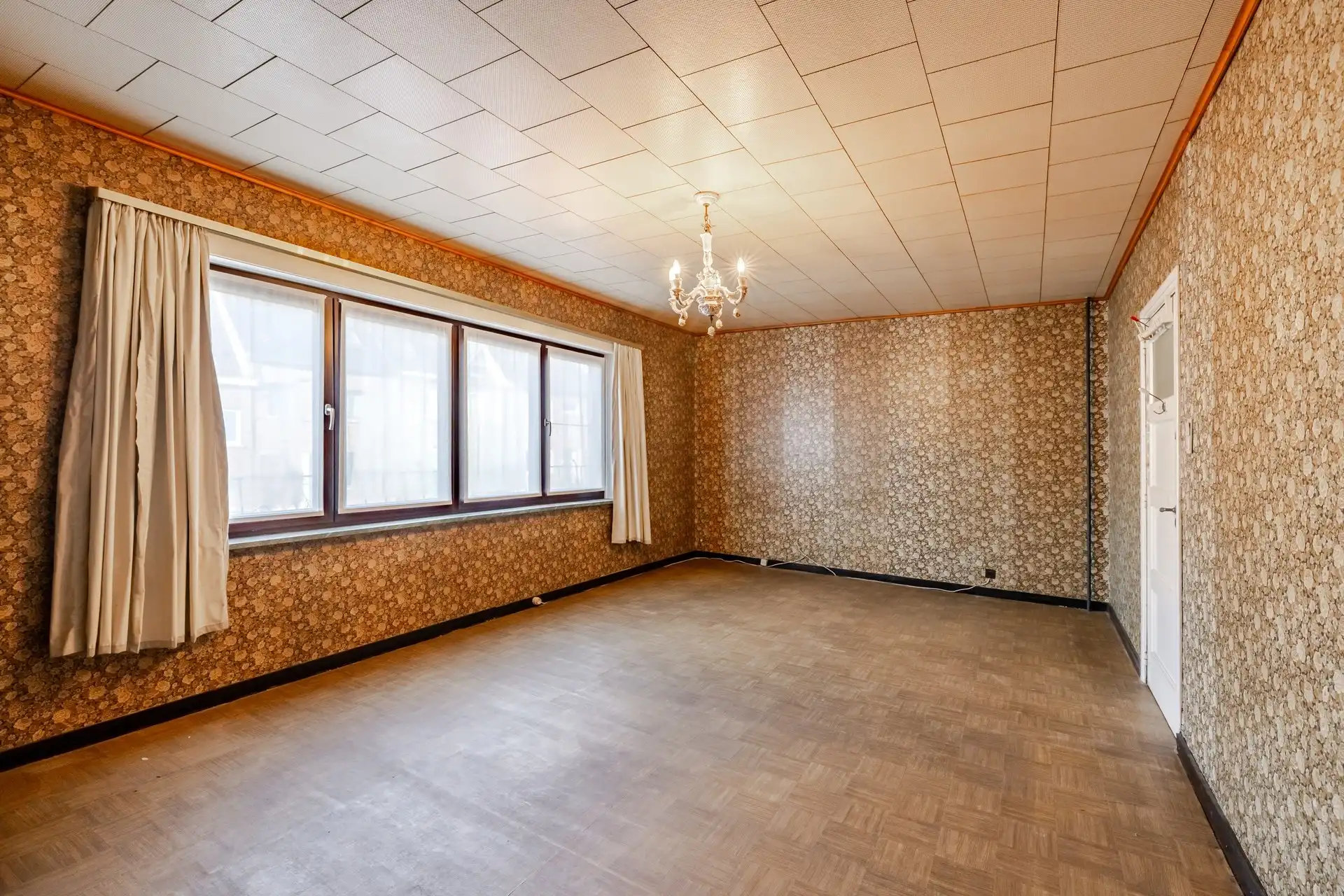 Charmante rijwoning met garage en groene tuin, klaar voor jouw stempel foto 23