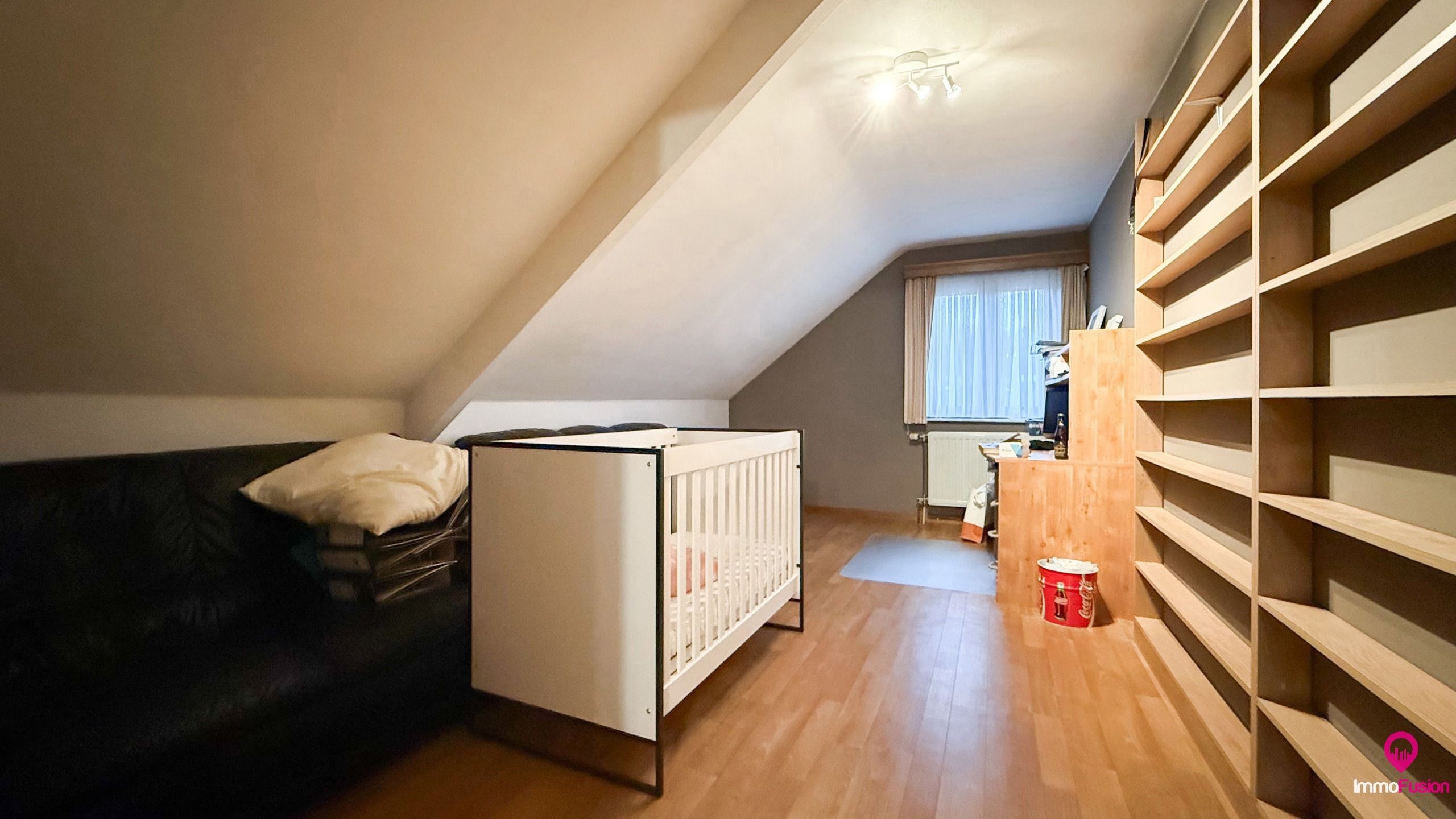 Woning 4 slpk met commerciële vergunning op centrale ligging foto 33