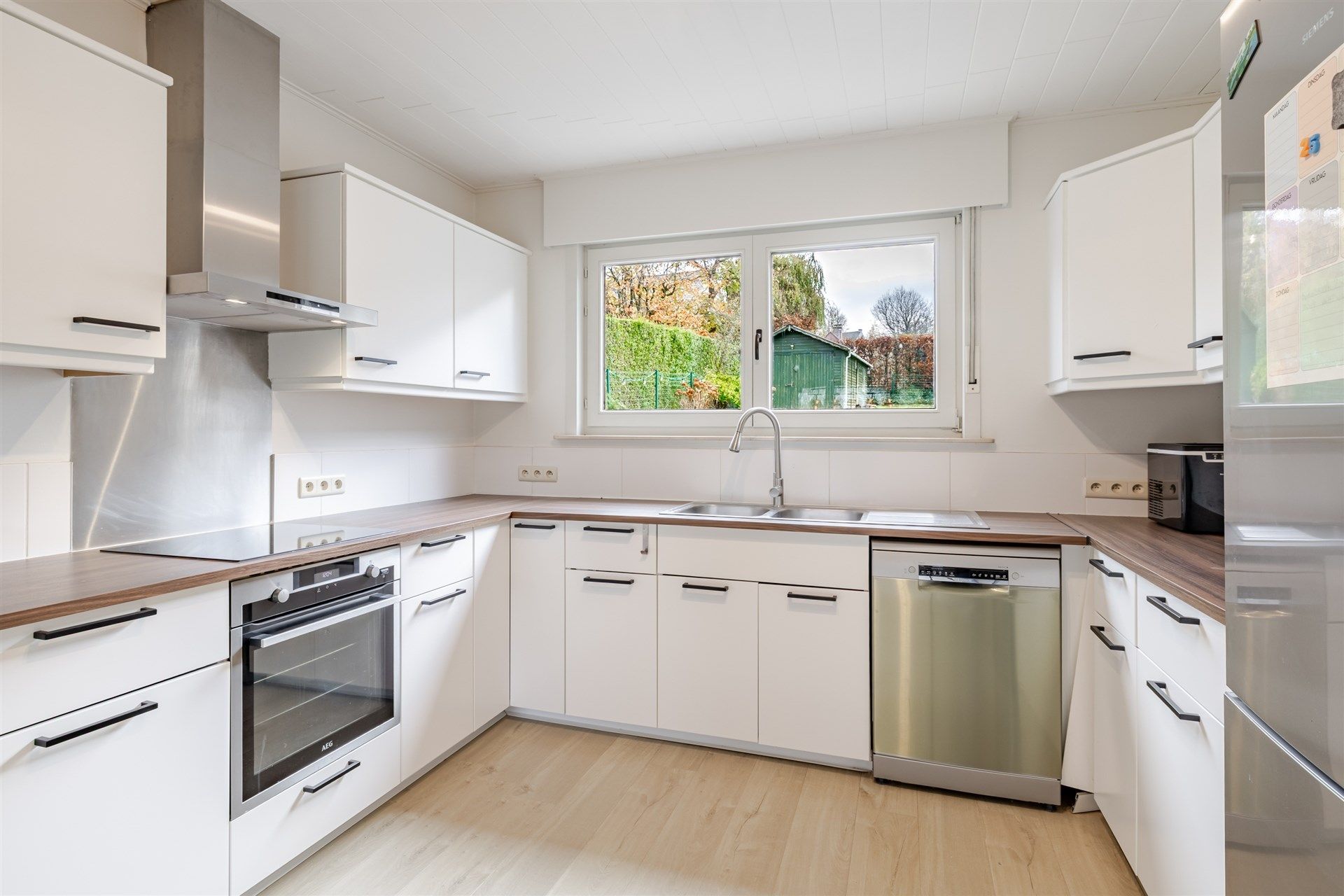 Charmante woning met 2slks en uniek verzicht foto 7