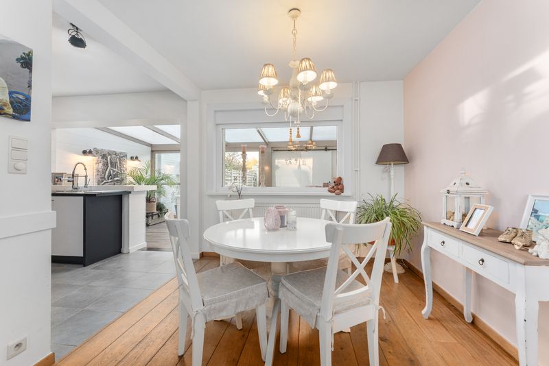 Roeselare : Charmante instapklare woning aan de stadsrand van Roeselare voorzien van 3 slpks. foto 5