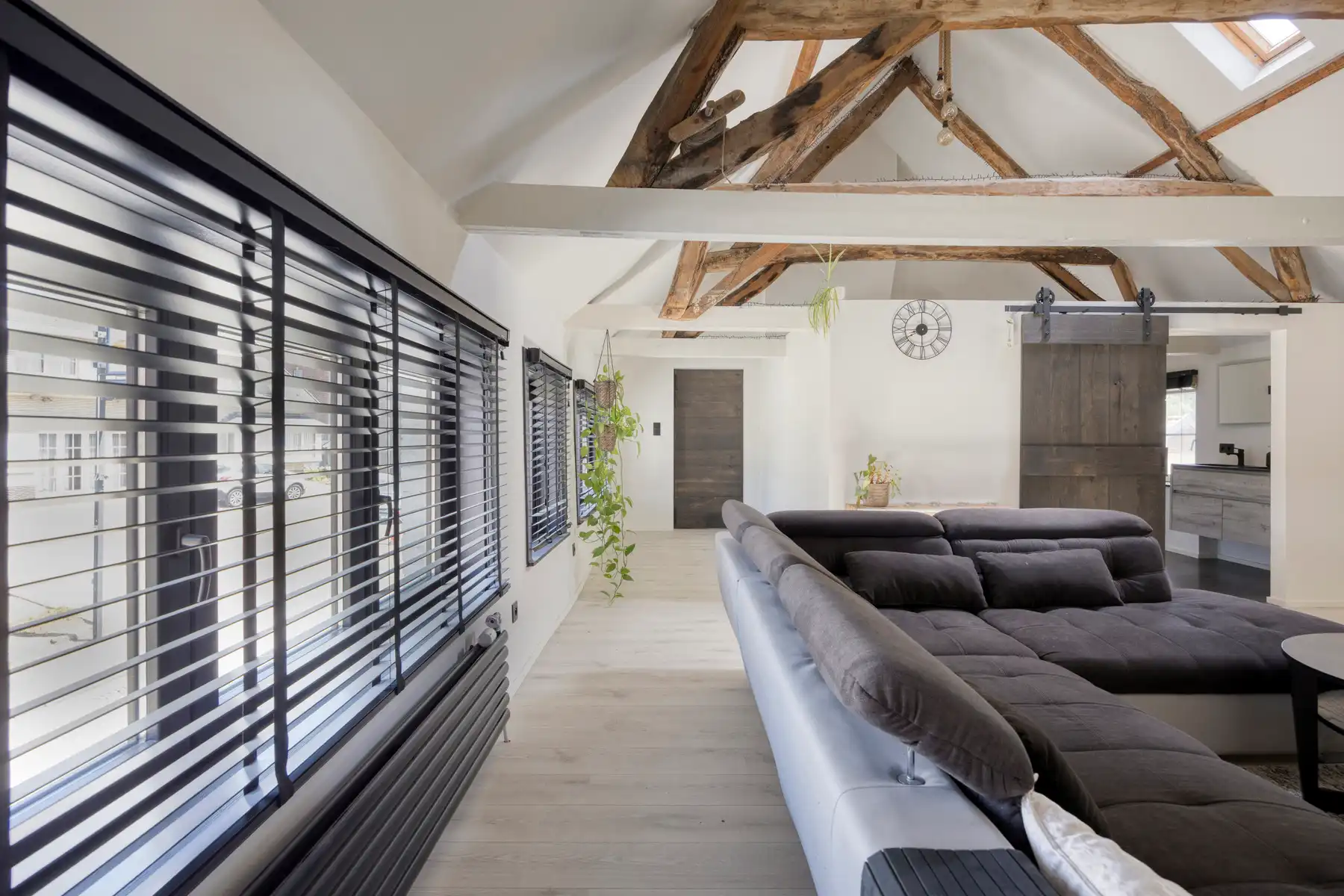 Zeer leuke woning in het dorpscentrum van Nederhasselt foto 13