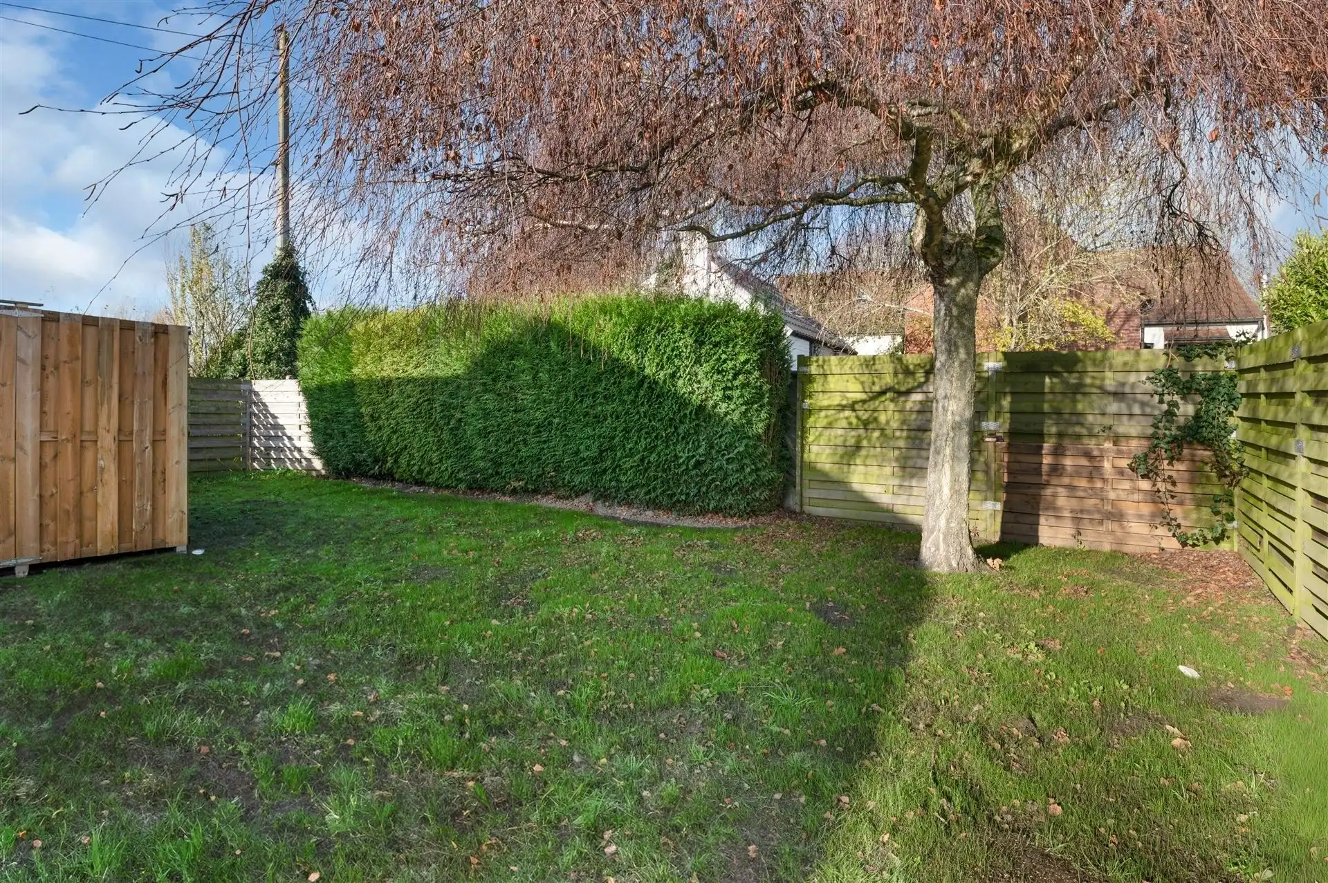 Volledig geroveerde, instapklare gezinswoning foto 16