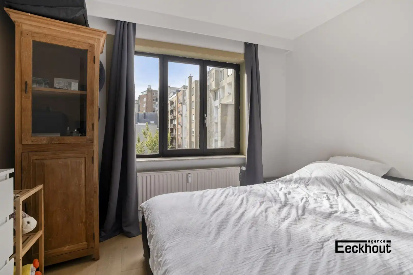 Tot in de puntjes gerenoveerd appartement op rustige locatie in het centrum van Oostende! foto 10