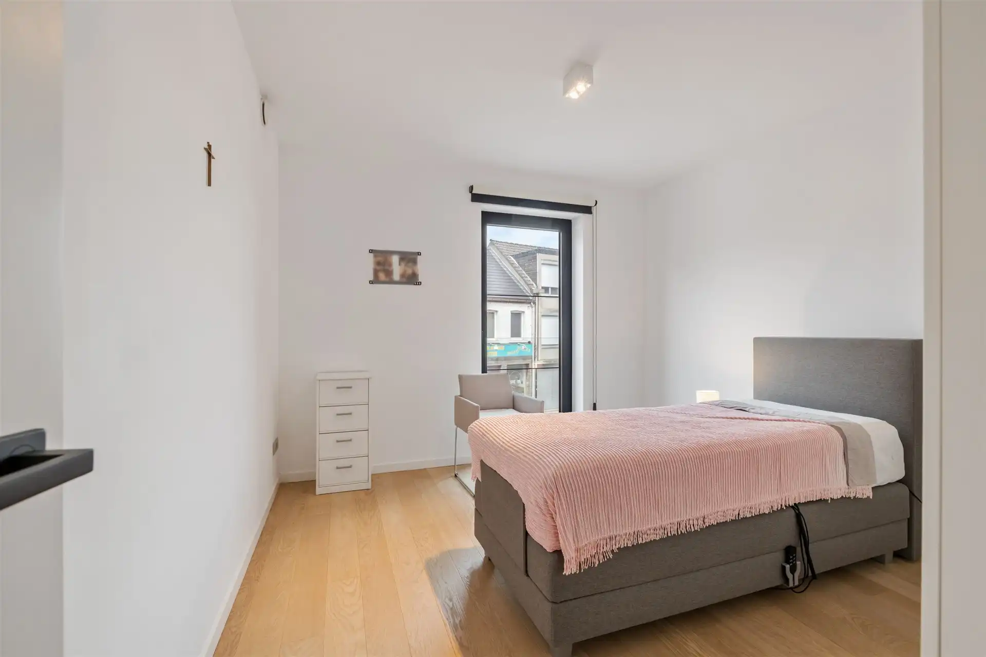 Prachtig 1-slaapkamer appartement in het hartje van Beveren foto 18