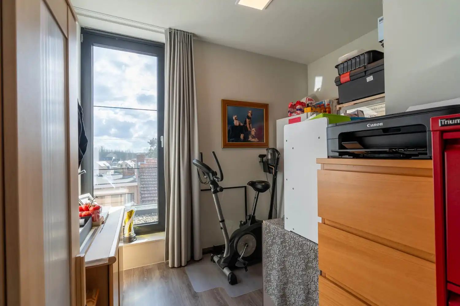Recent, modern twee-slaapkamer appartement inclusief kelder en twee ondergrondse autostaanplaatsen te Werchter ! foto 19