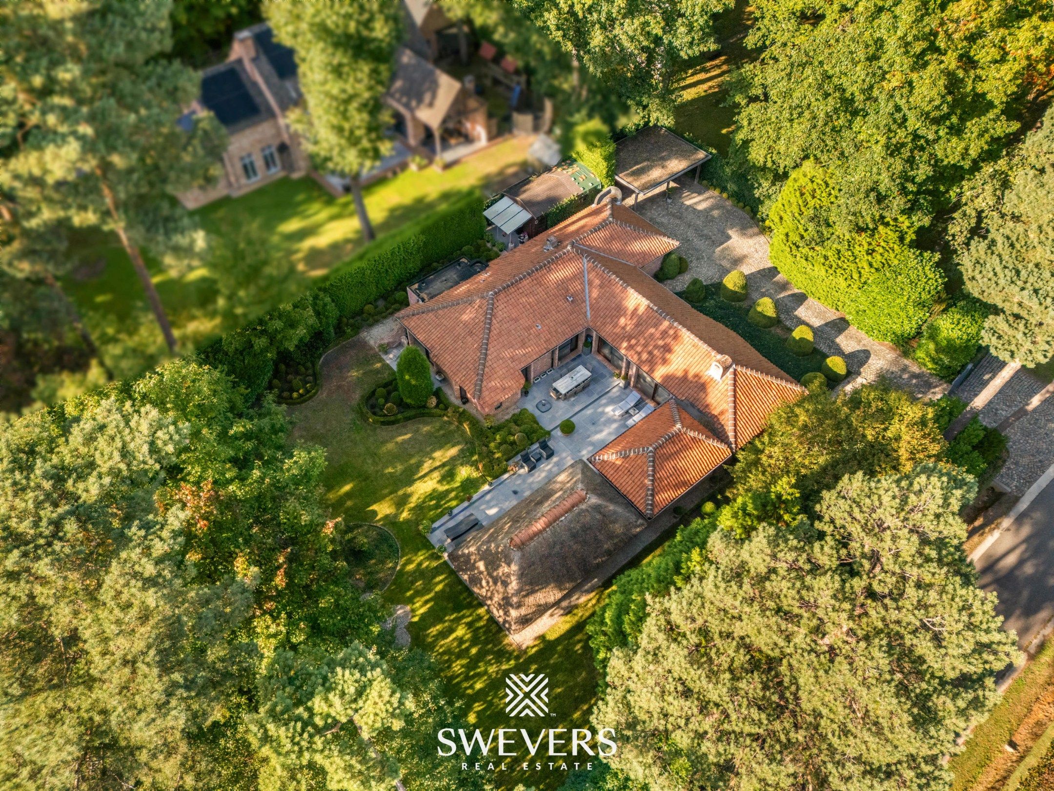 Exclusieve villa in Zuid-Franse stijl omgeven door groen in residentiële wijk Kayenberg foto 3