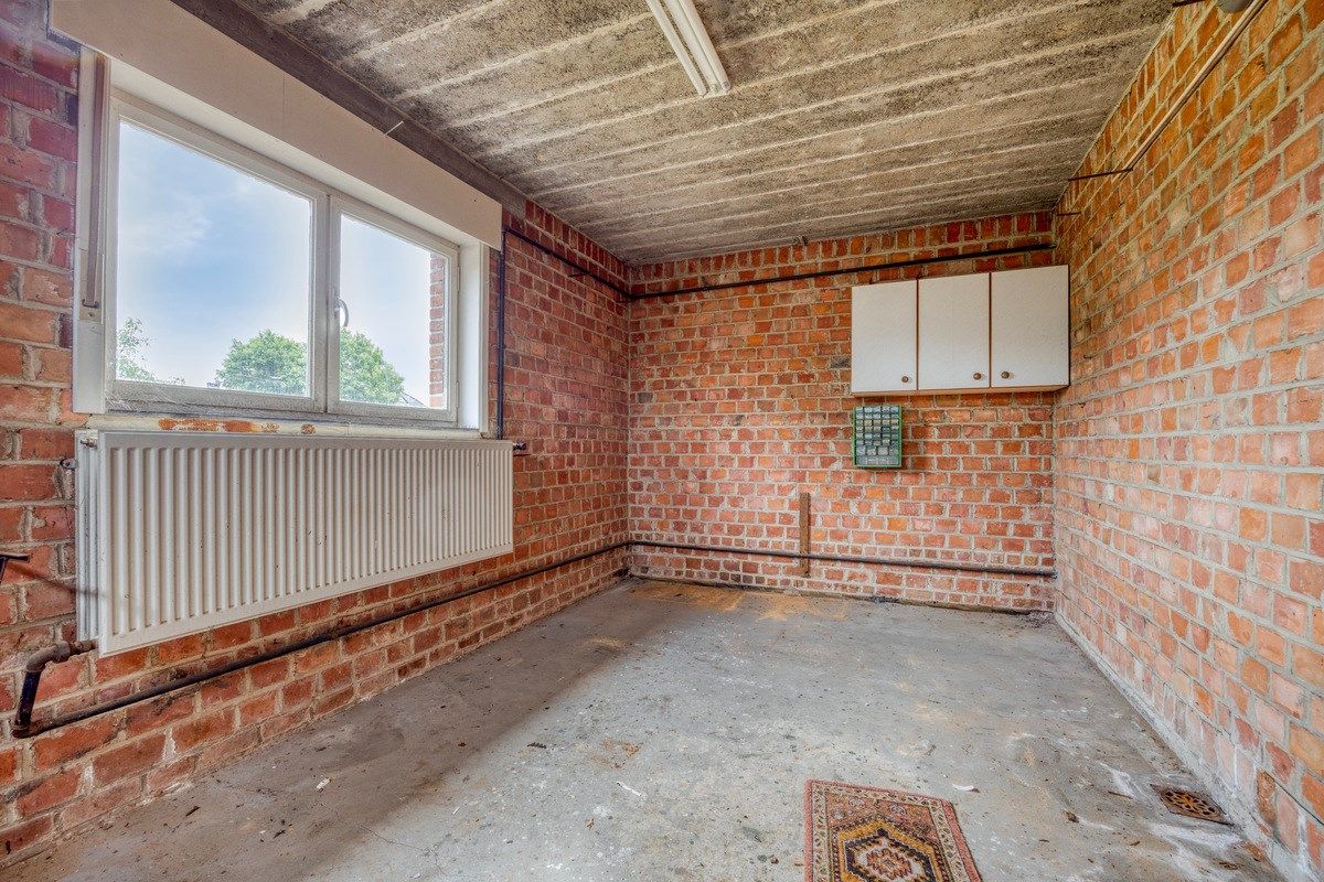 Ruime woning met tuin en 6 slaapkamers foto 21