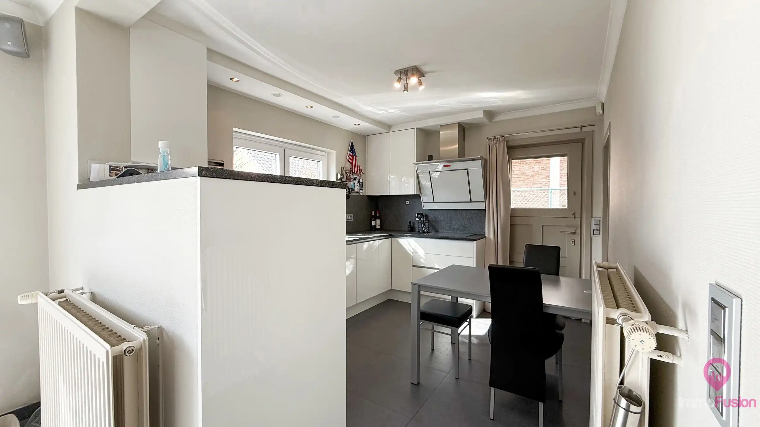 Charmante open bebouwing met 3 slaapkamers op rustige ligging! foto 11