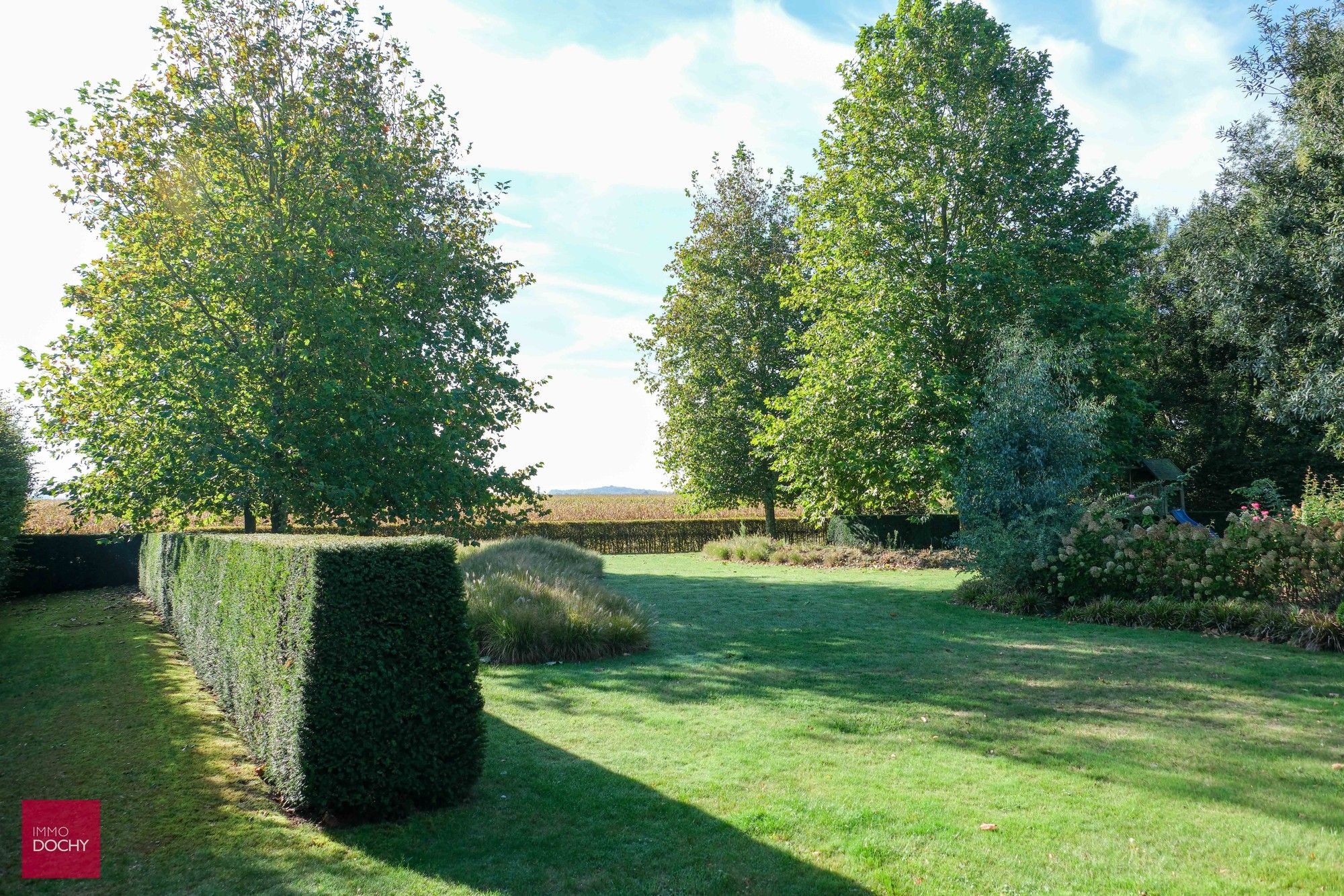 Rustig en residentieel gelegen ruime villa aan Hoog-Kortrijk foto 8