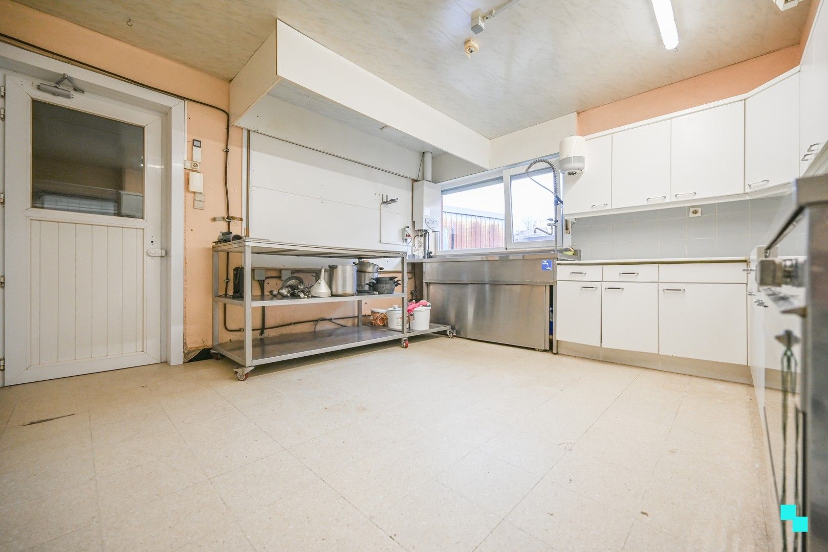 Woning met handelsruimte foto 16