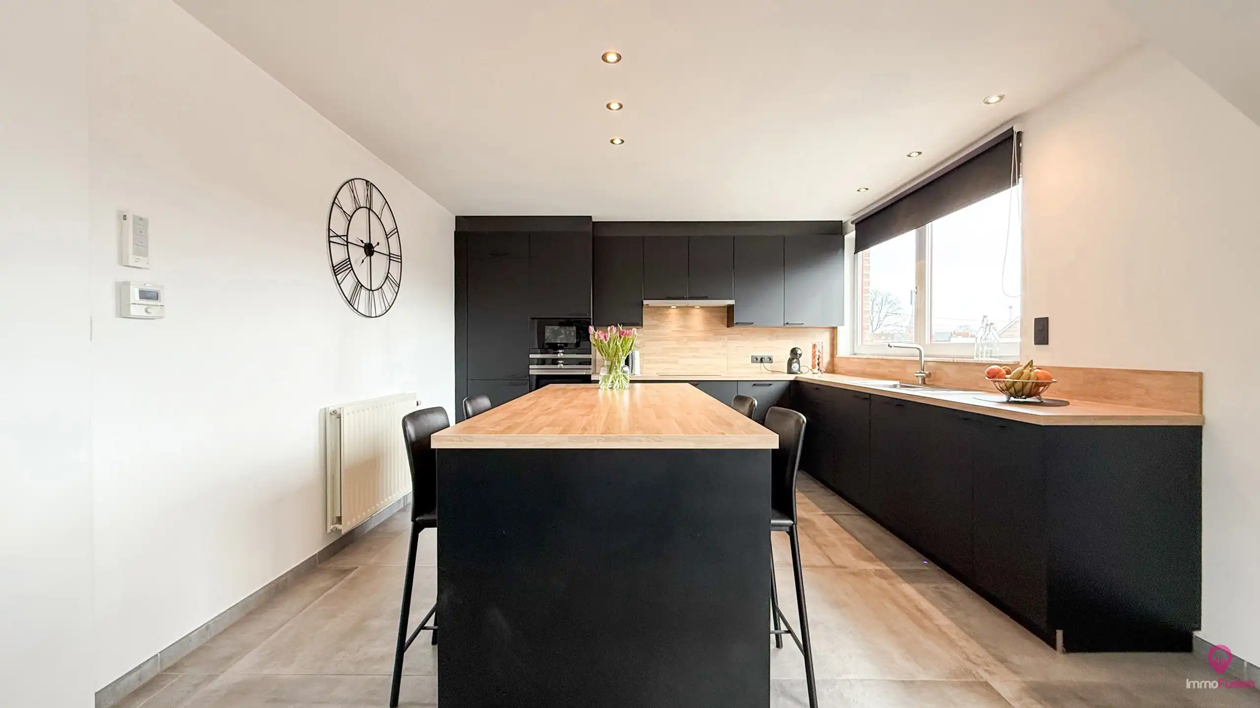 Ruim appartement van 177m² met 105m² terras en 4 slpks! foto 9