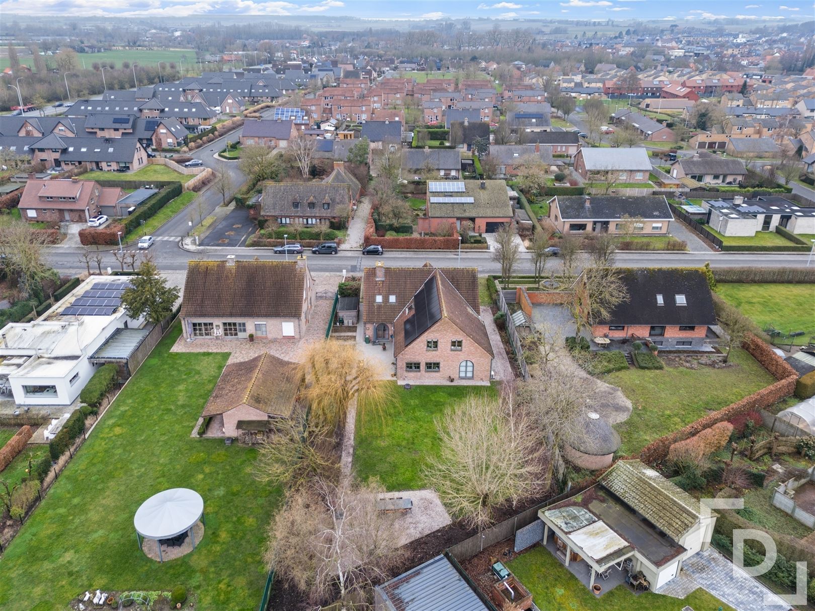 Ruime en energiezuinige villa te koop in Poperinge foto 38