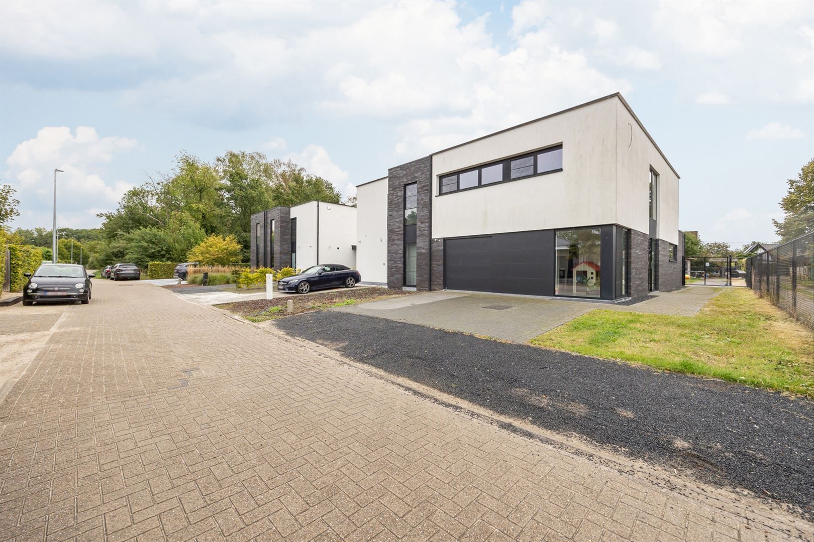 Moderne HOB met 3 slpk in een doodlopende straat foto 20
