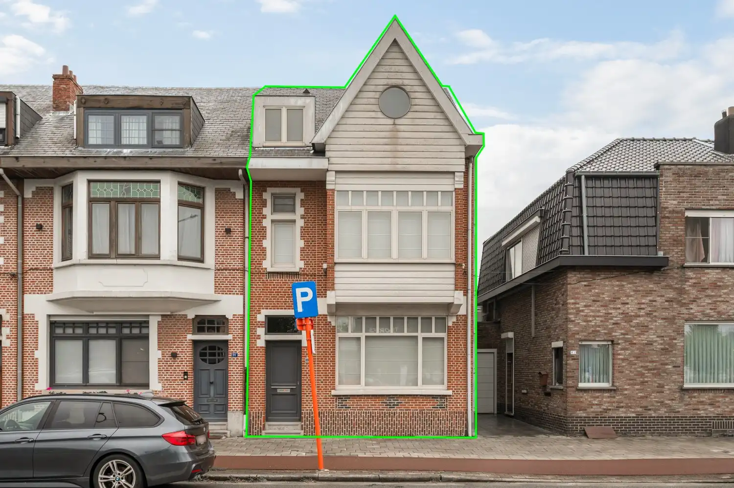 Karaktervolle gezinswoning met vier slaapkamers, tuin en ruime garage te Hove foto 2