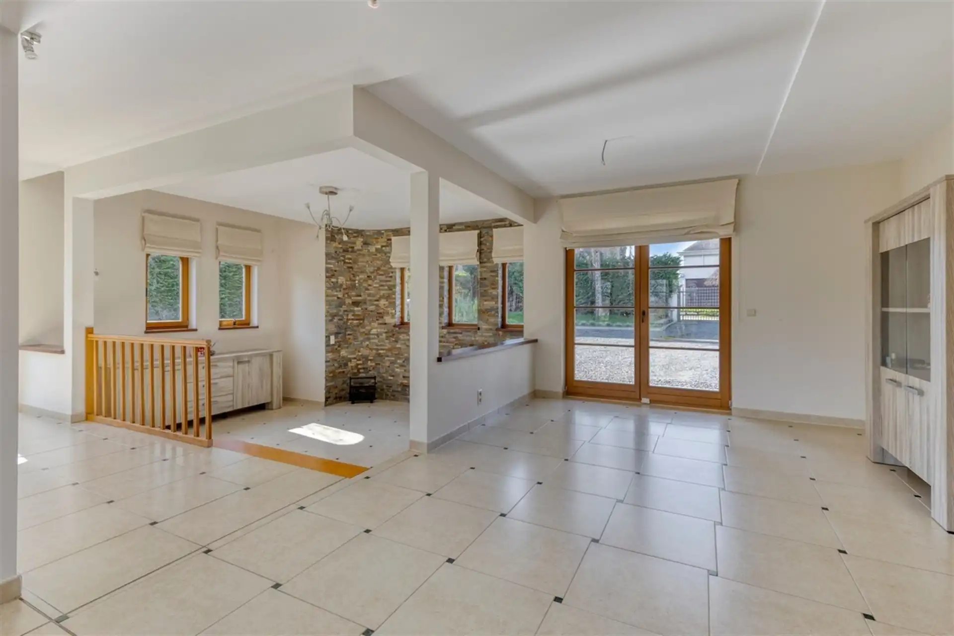 Instapklare villa met 4 slaapkamers, grote tuin en absolute privacy foto 7