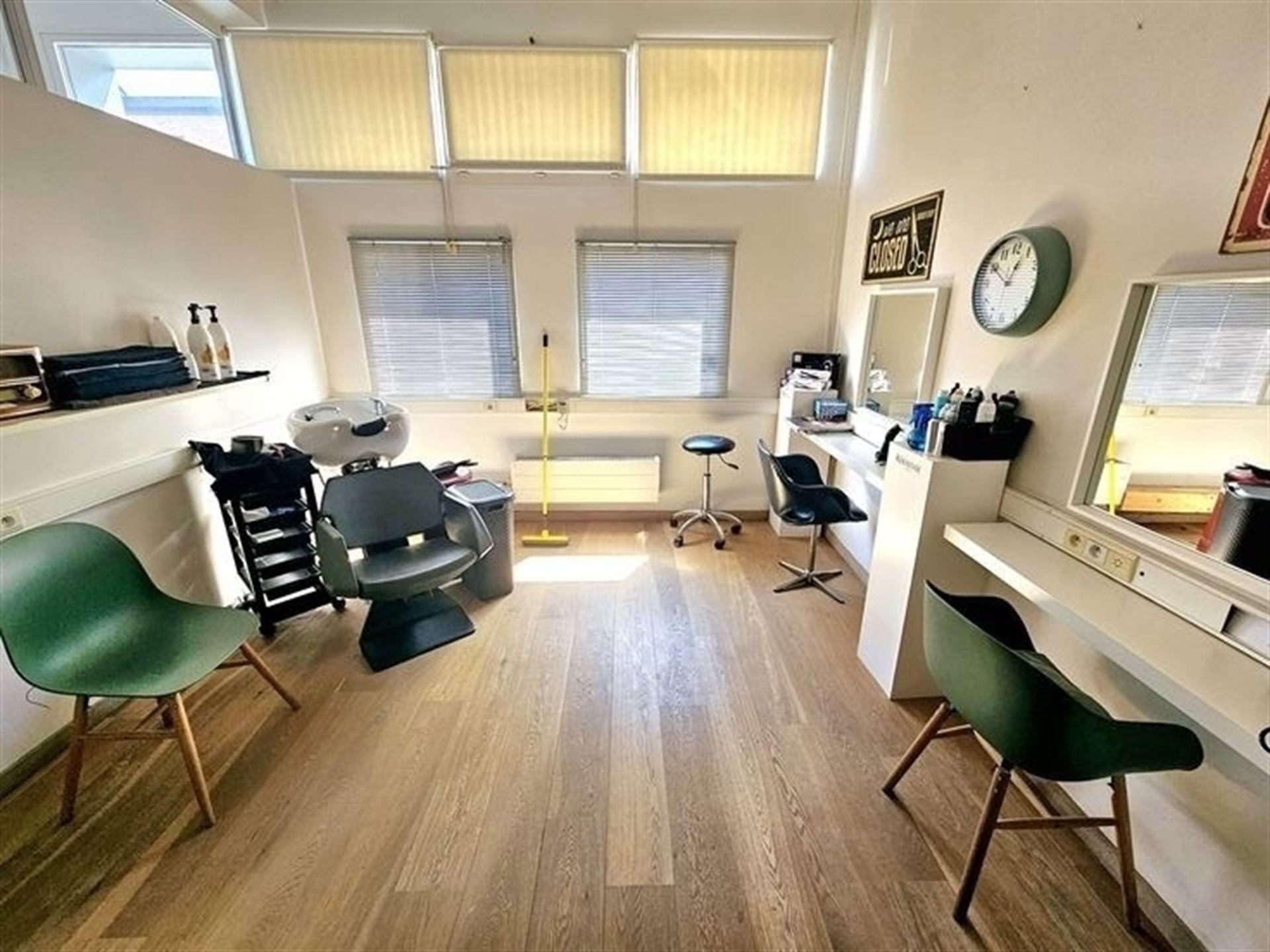 Charmante woning met 5 slpls en mooie tuin! foto 18