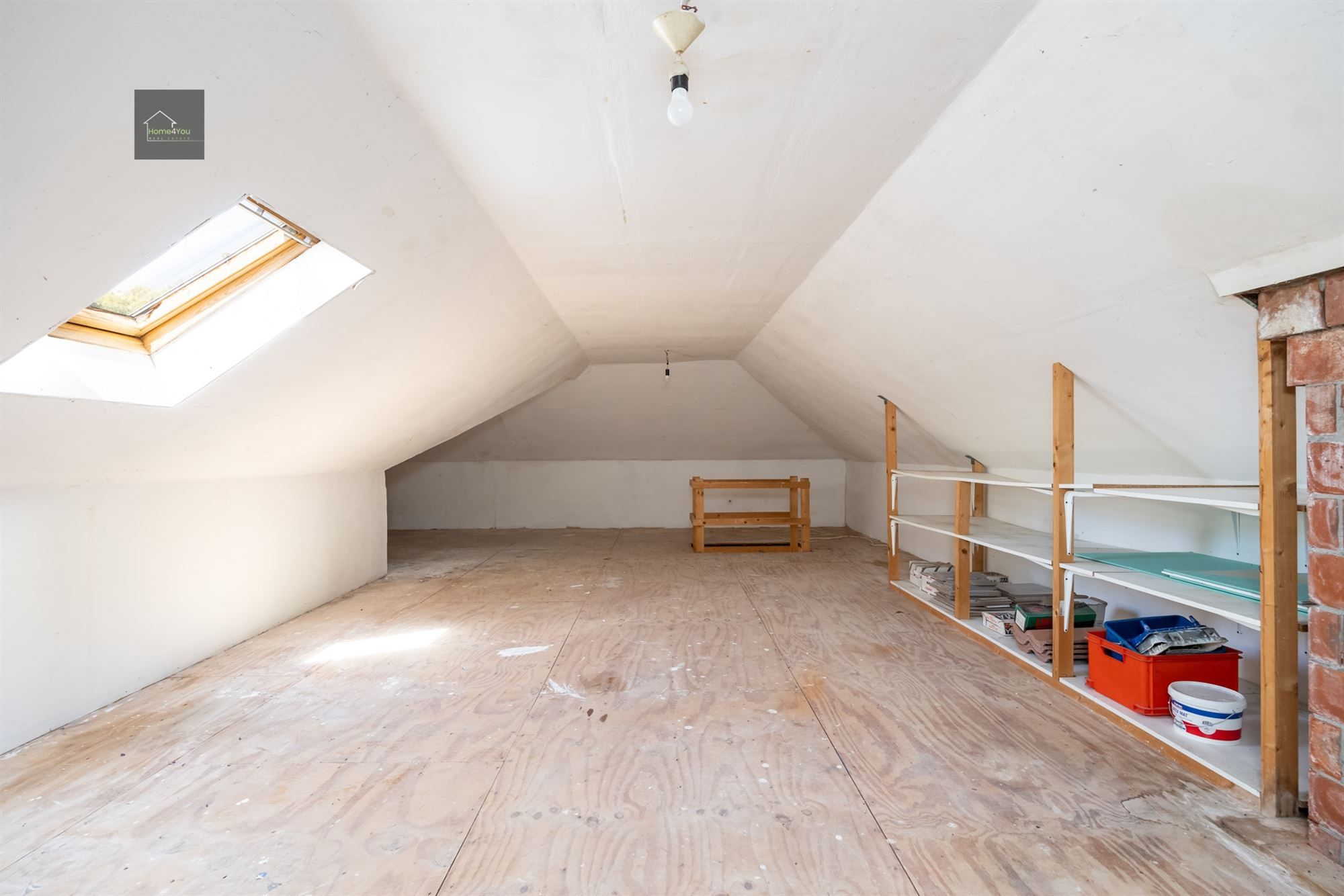 Te renoveren laagbouwvilla met private tuin en garage foto 14