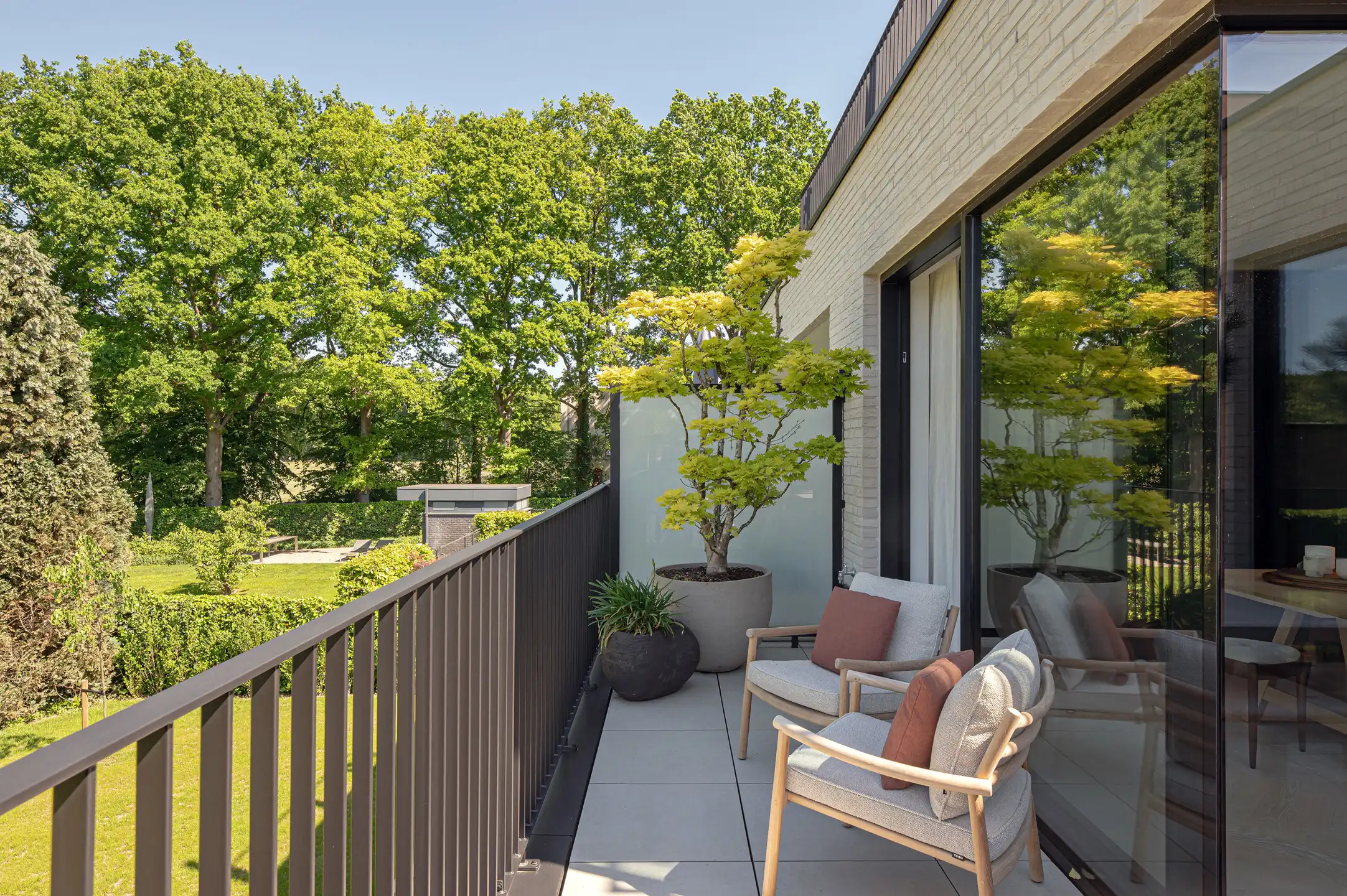 Zonnig luxueus afgewerkt appartement met weids uitzicht! foto 21