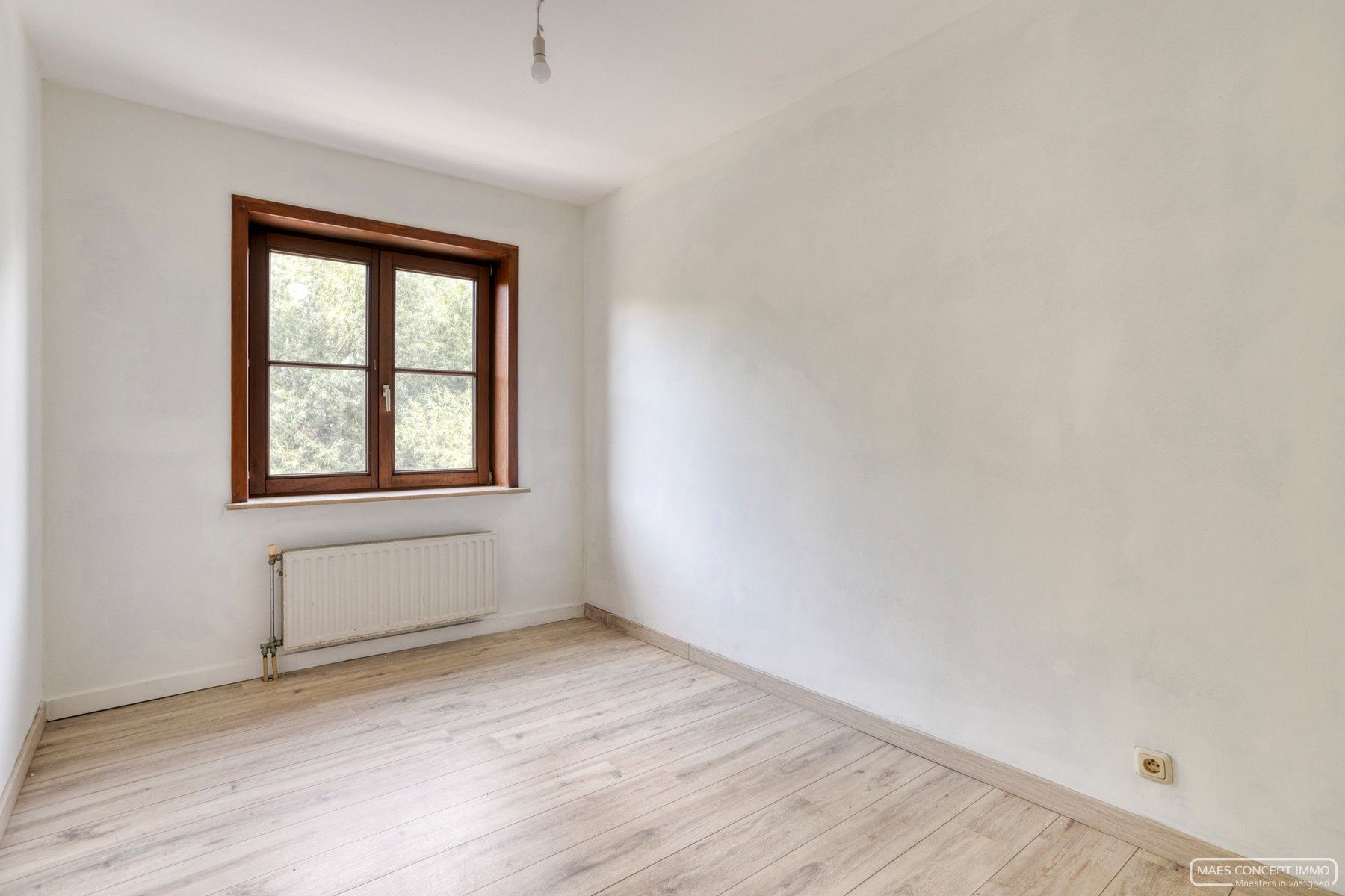 Instapklaar appartement te koop in Harelbeke — topligging vlak bij Kortrijk! foto 9