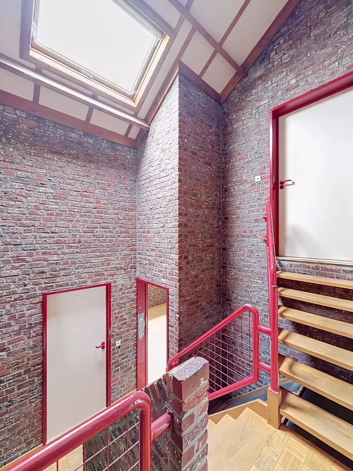 Verrassend ruime woning met 4 slaapkamers en mogelijke praktijkruimte foto 25